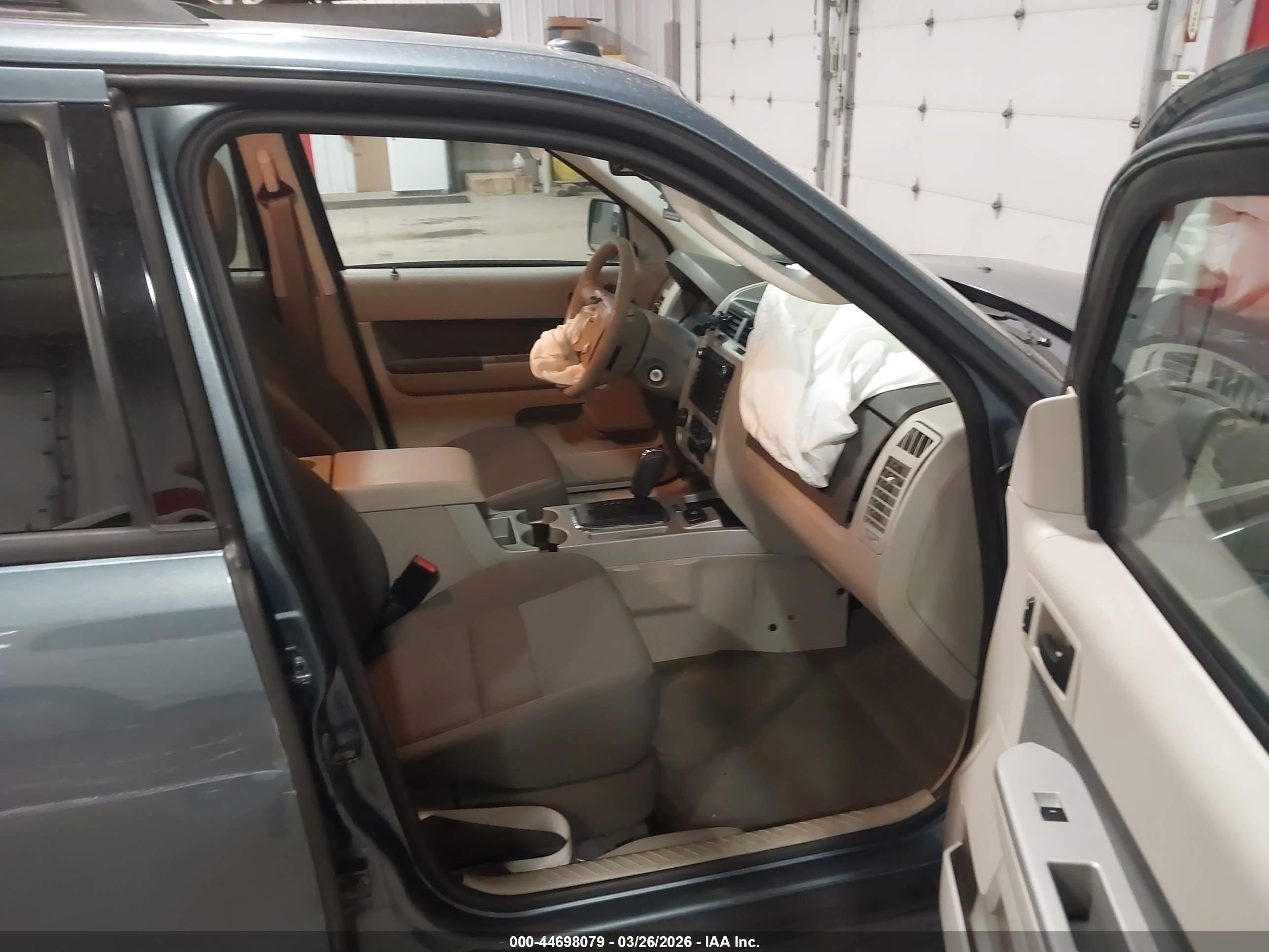 FORD ESCAPE image 5