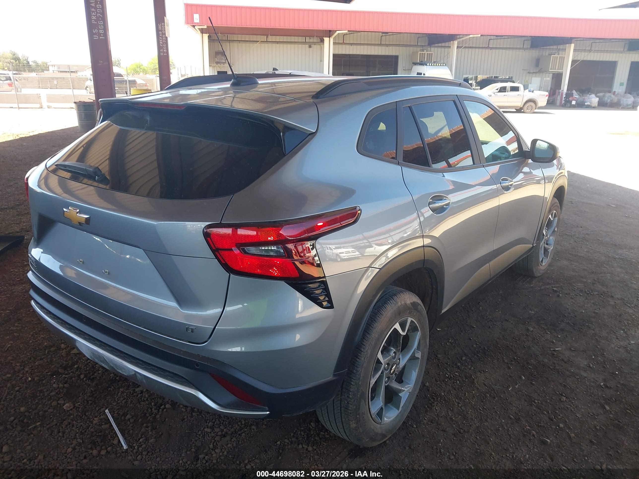 CHEVROLET TRAX image 4