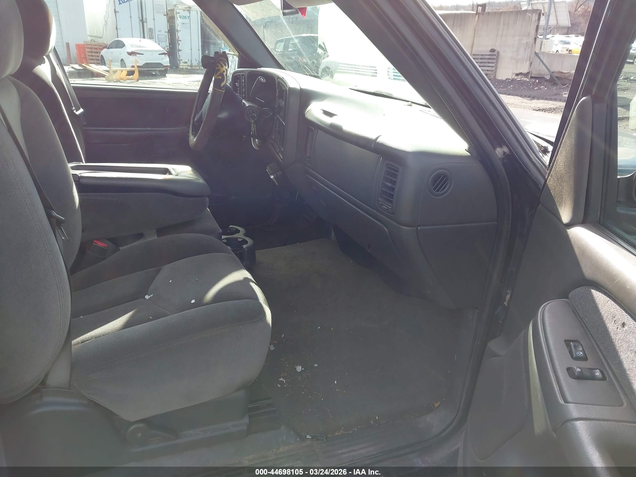 GMC SIERRA image 5