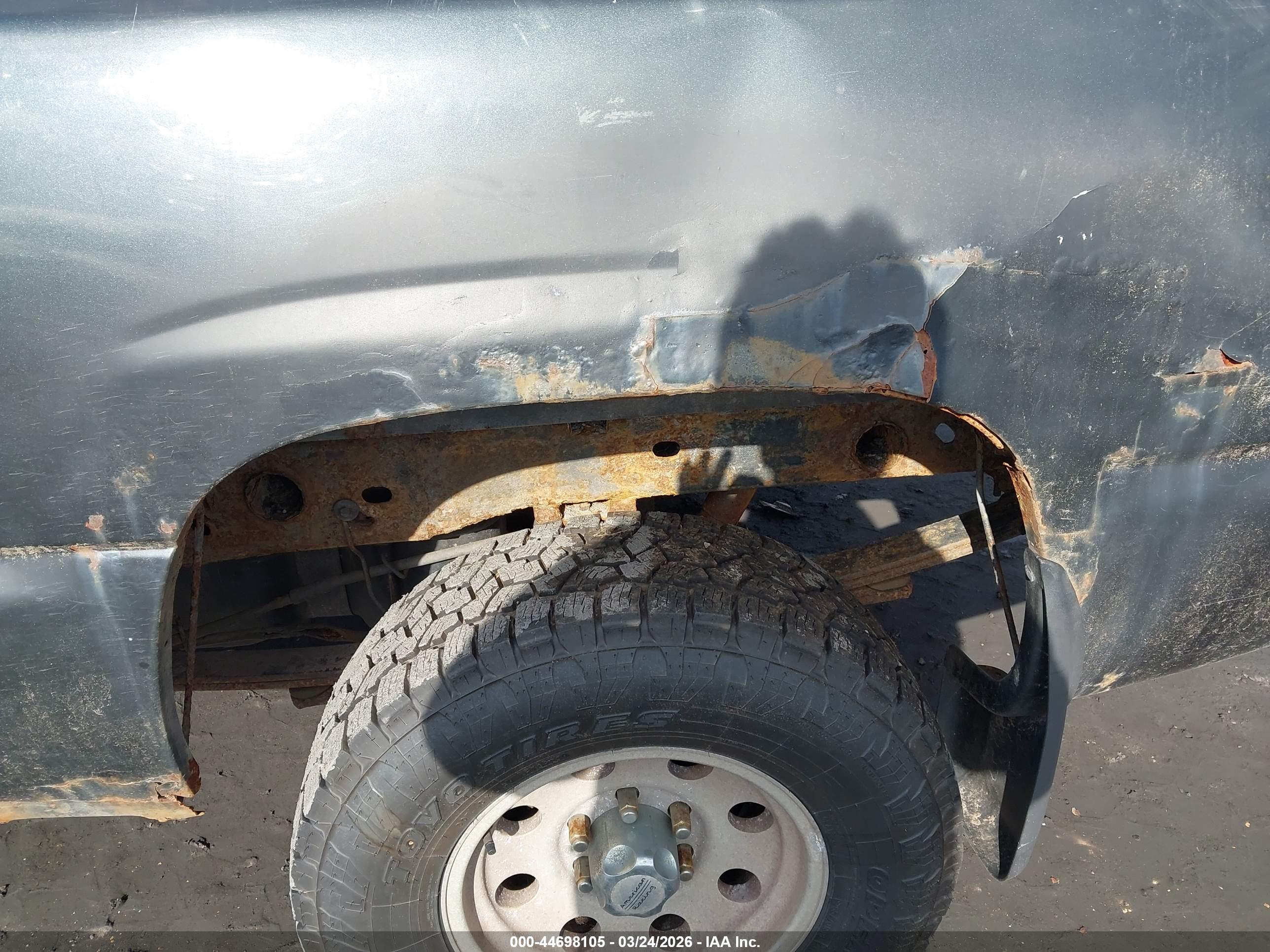 GMC SIERRA image 6