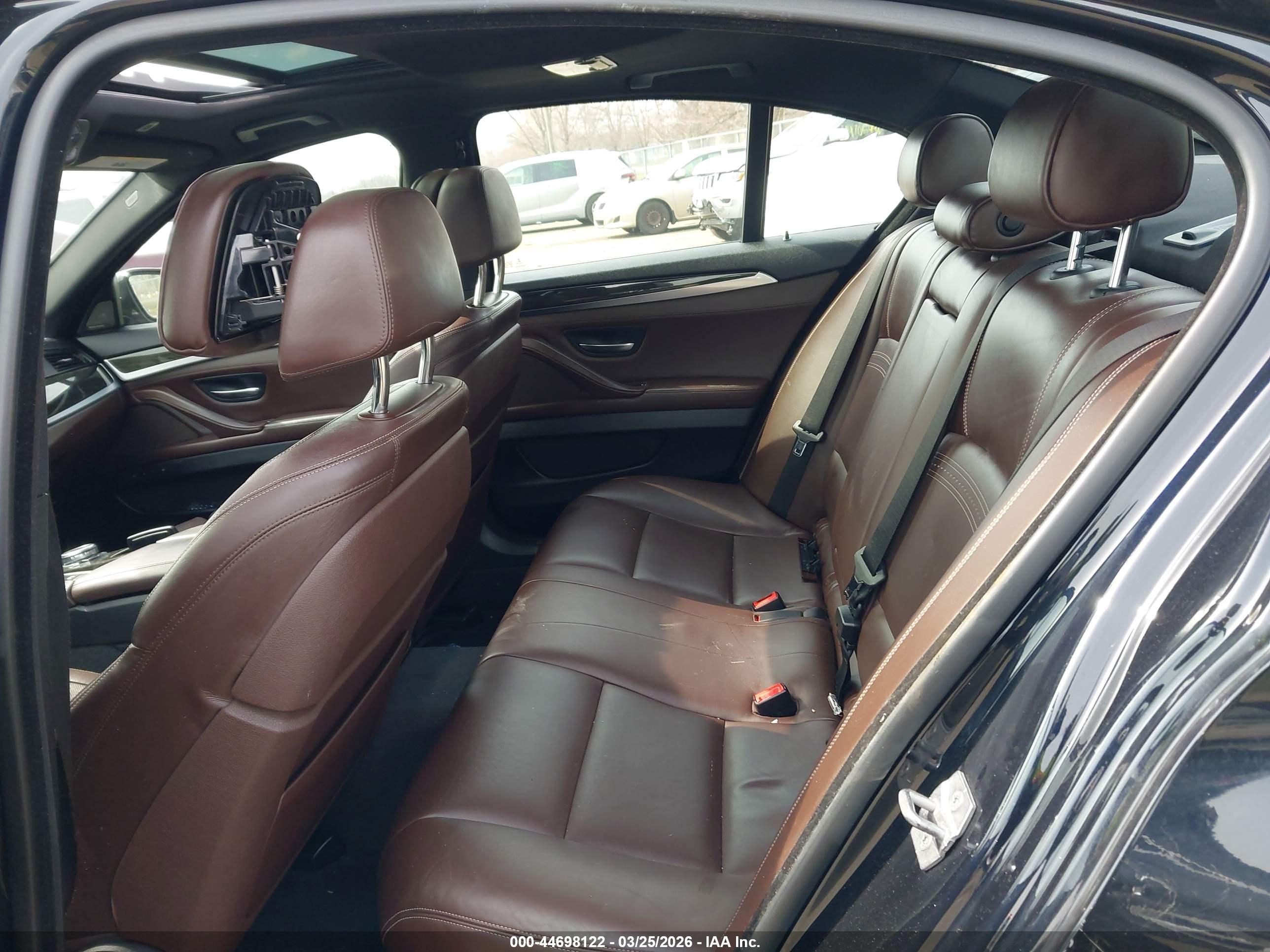BMW 535I image 8