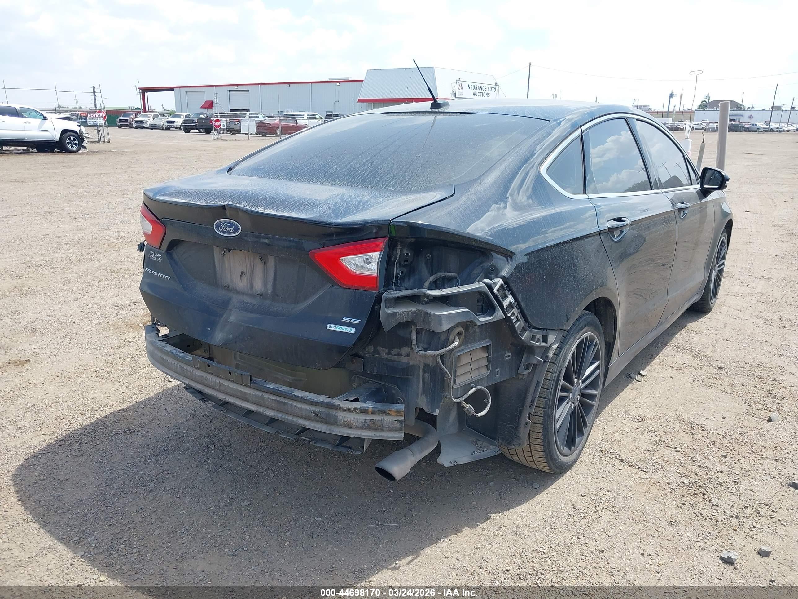 FORD FUSION image 6