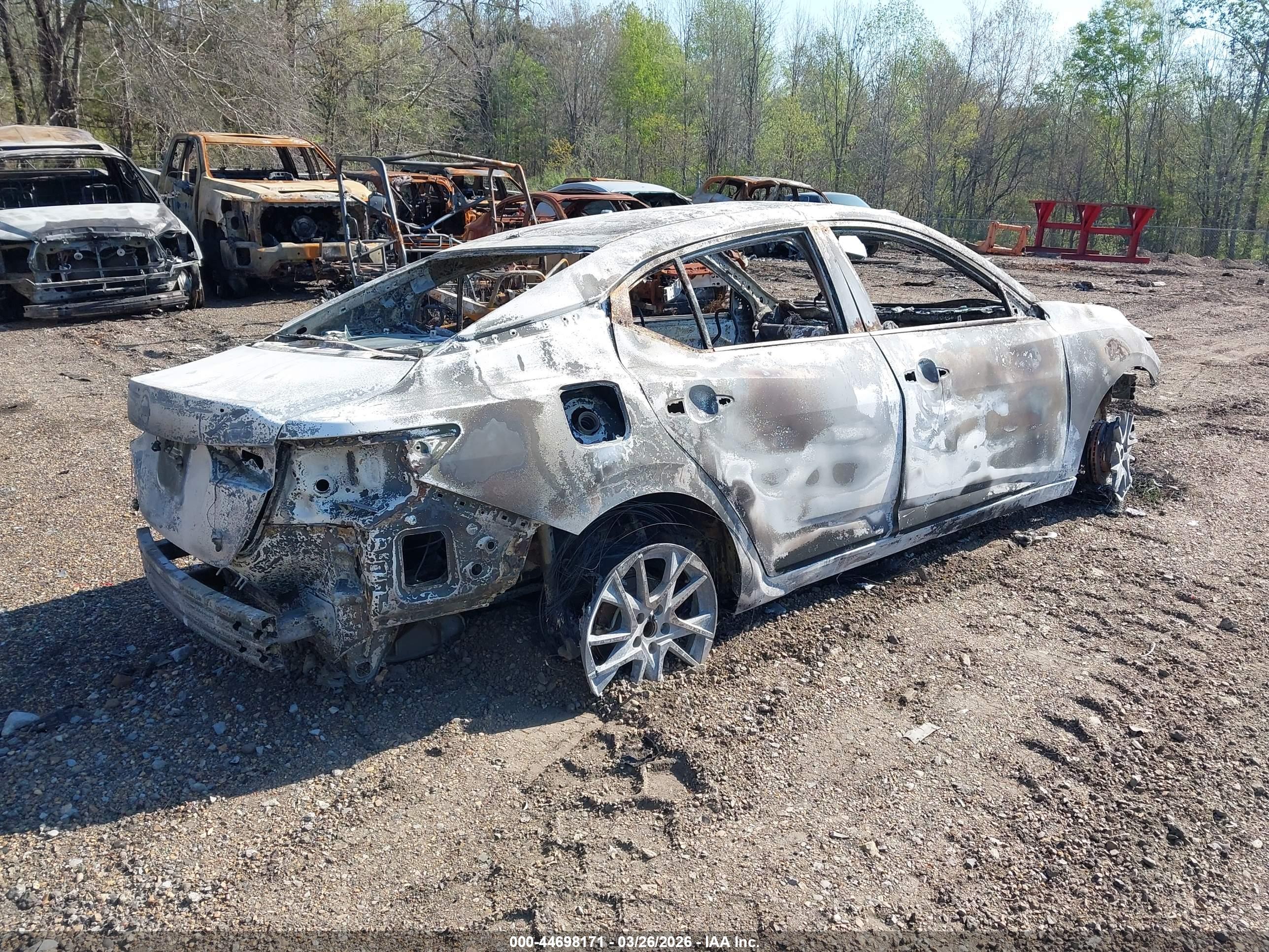NISSAN SENTRA image 4