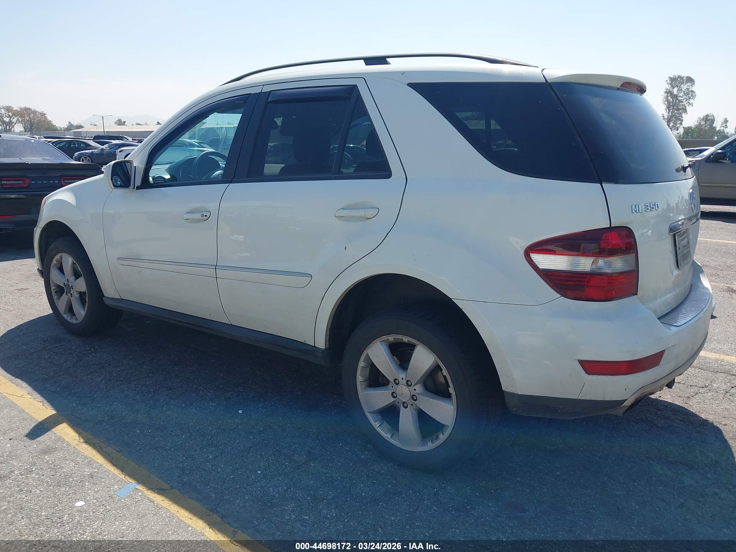 MERCEDES-BENZ ML image 3