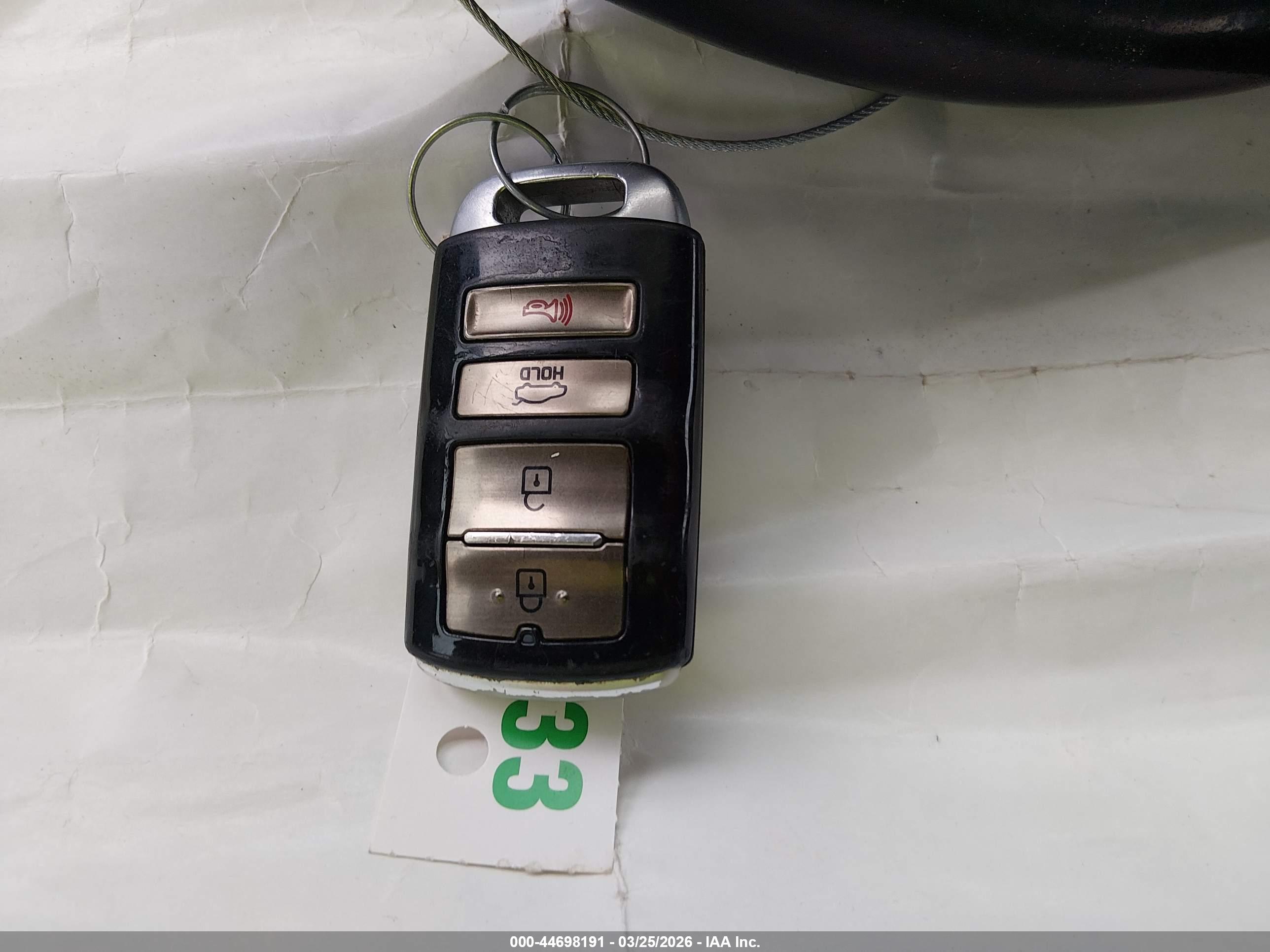 KIA K900 image 11