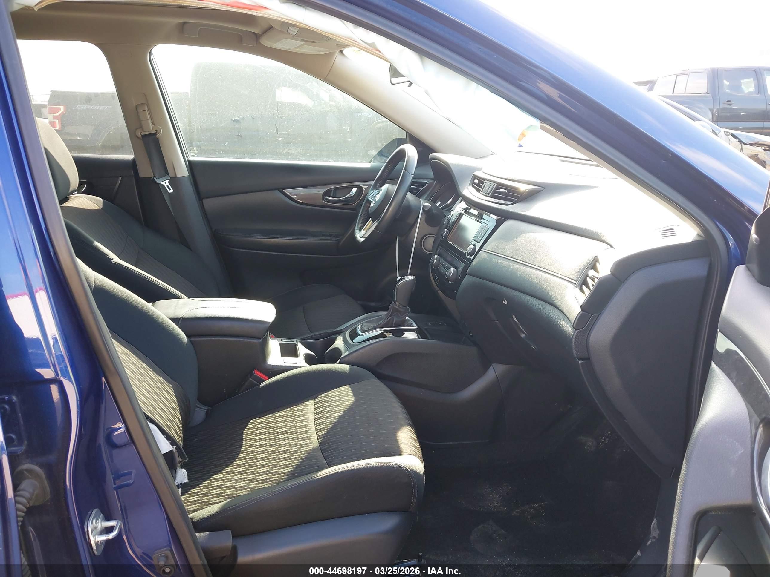 NISSAN ROGUE image 5