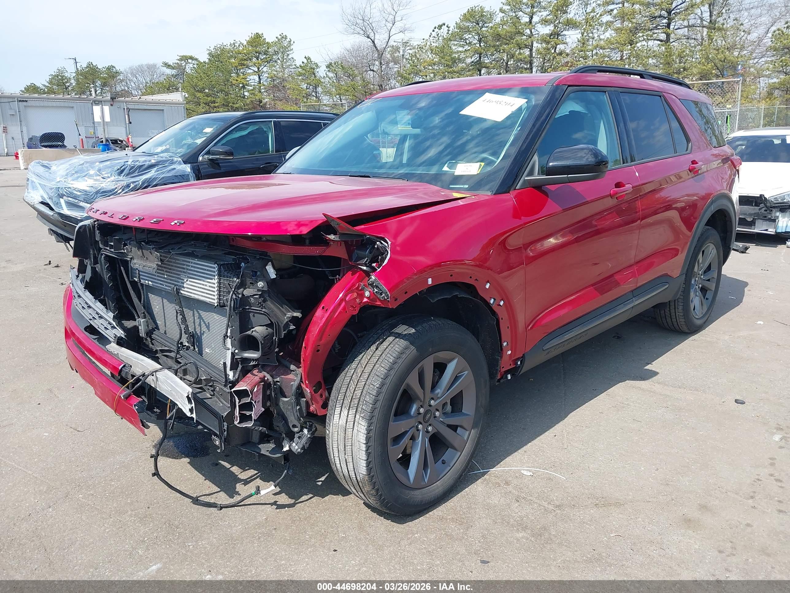 FORD EXPLORER image 2