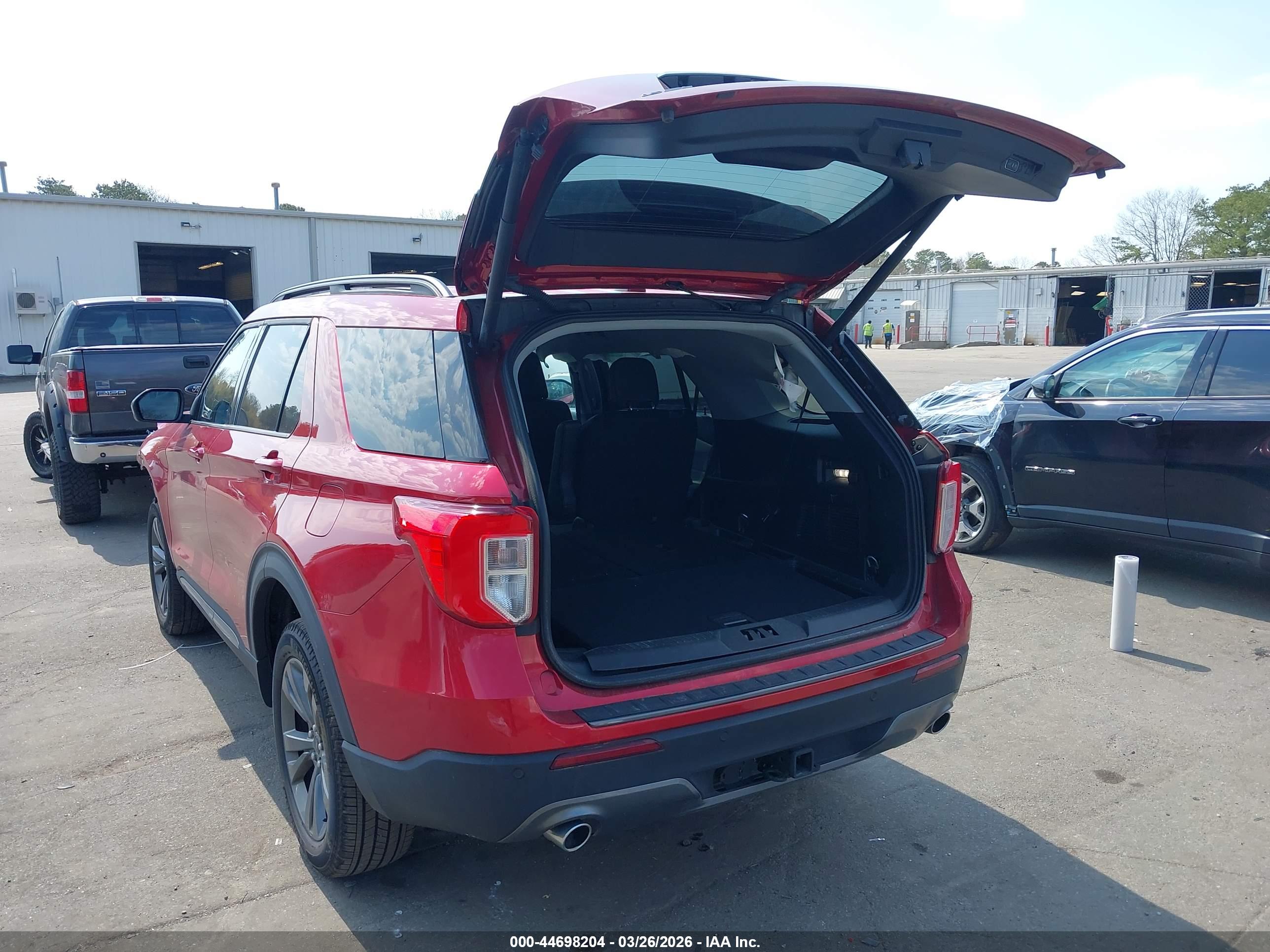 FORD EXPLORER image 3