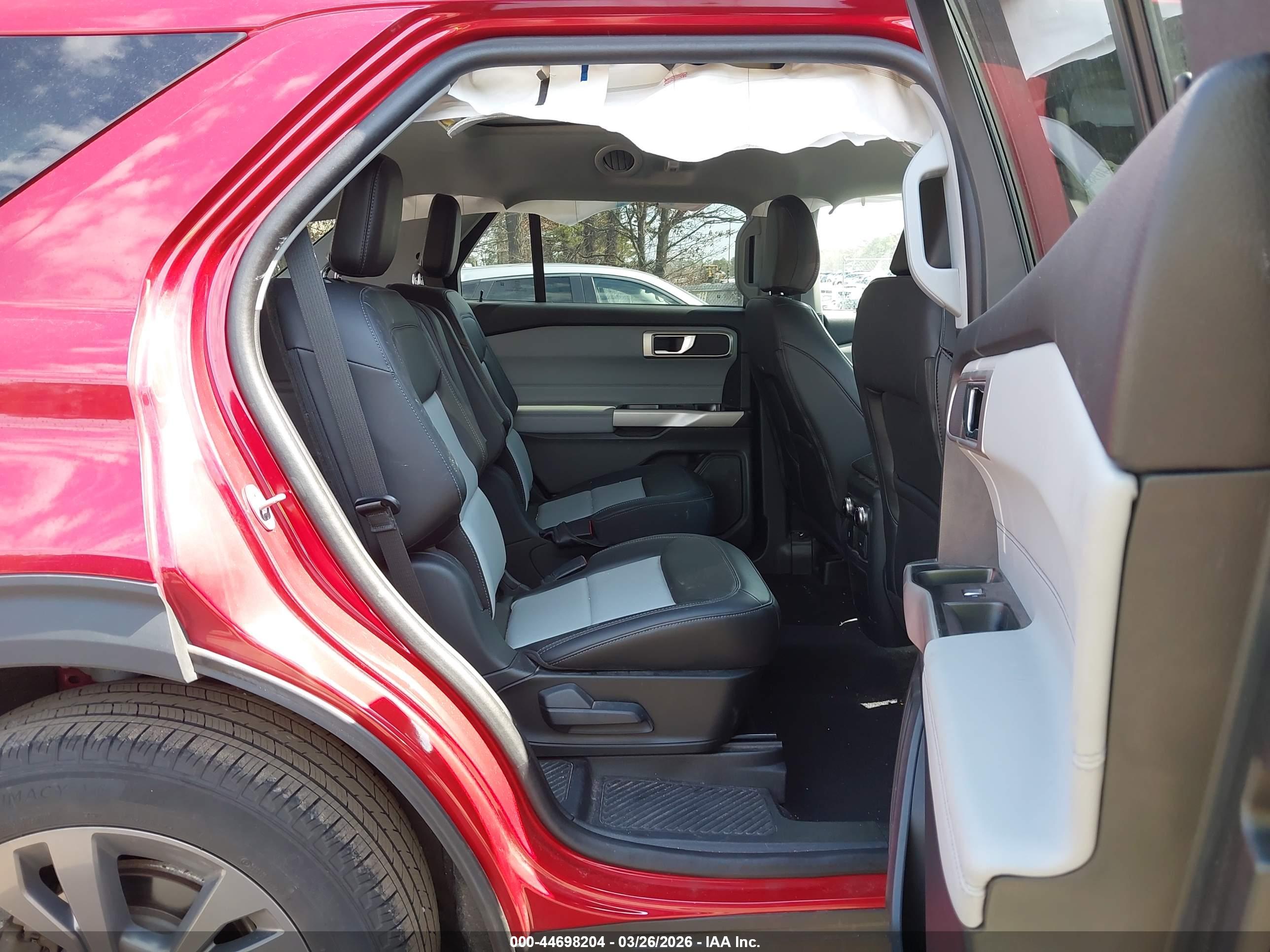 FORD EXPLORER image 8