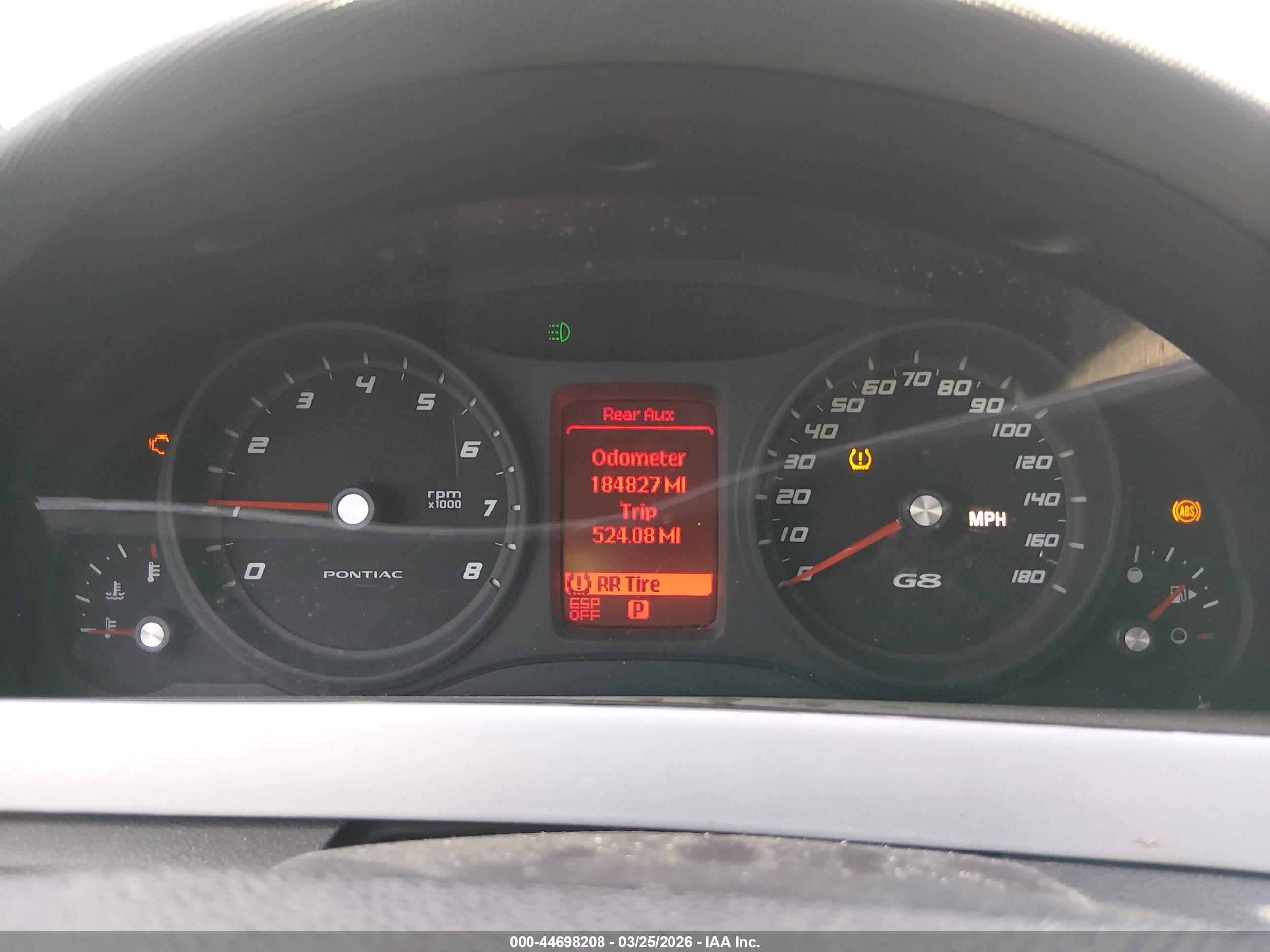 PONTIAC G8 image 7