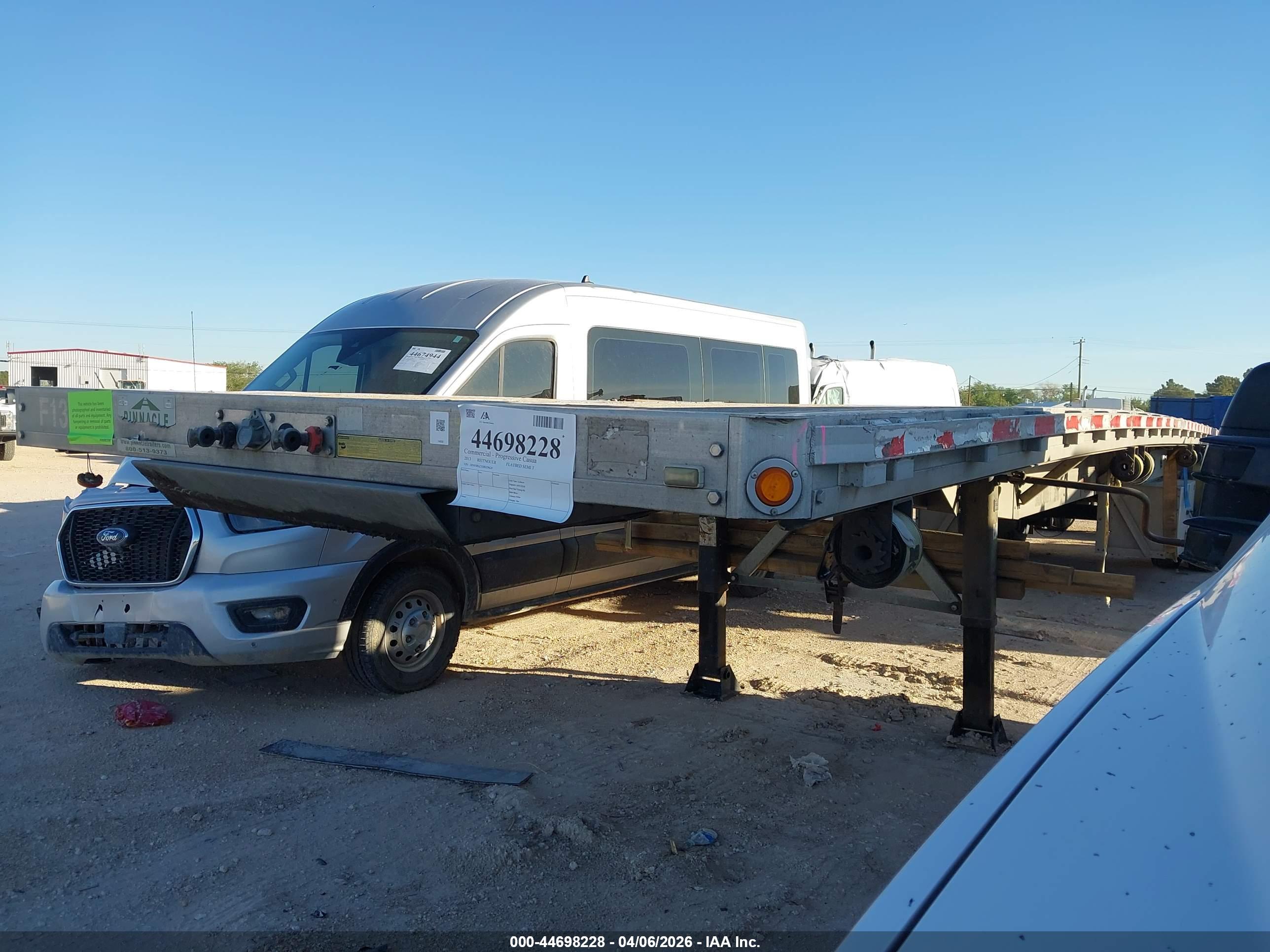 REITNOUER FLATBED image 2