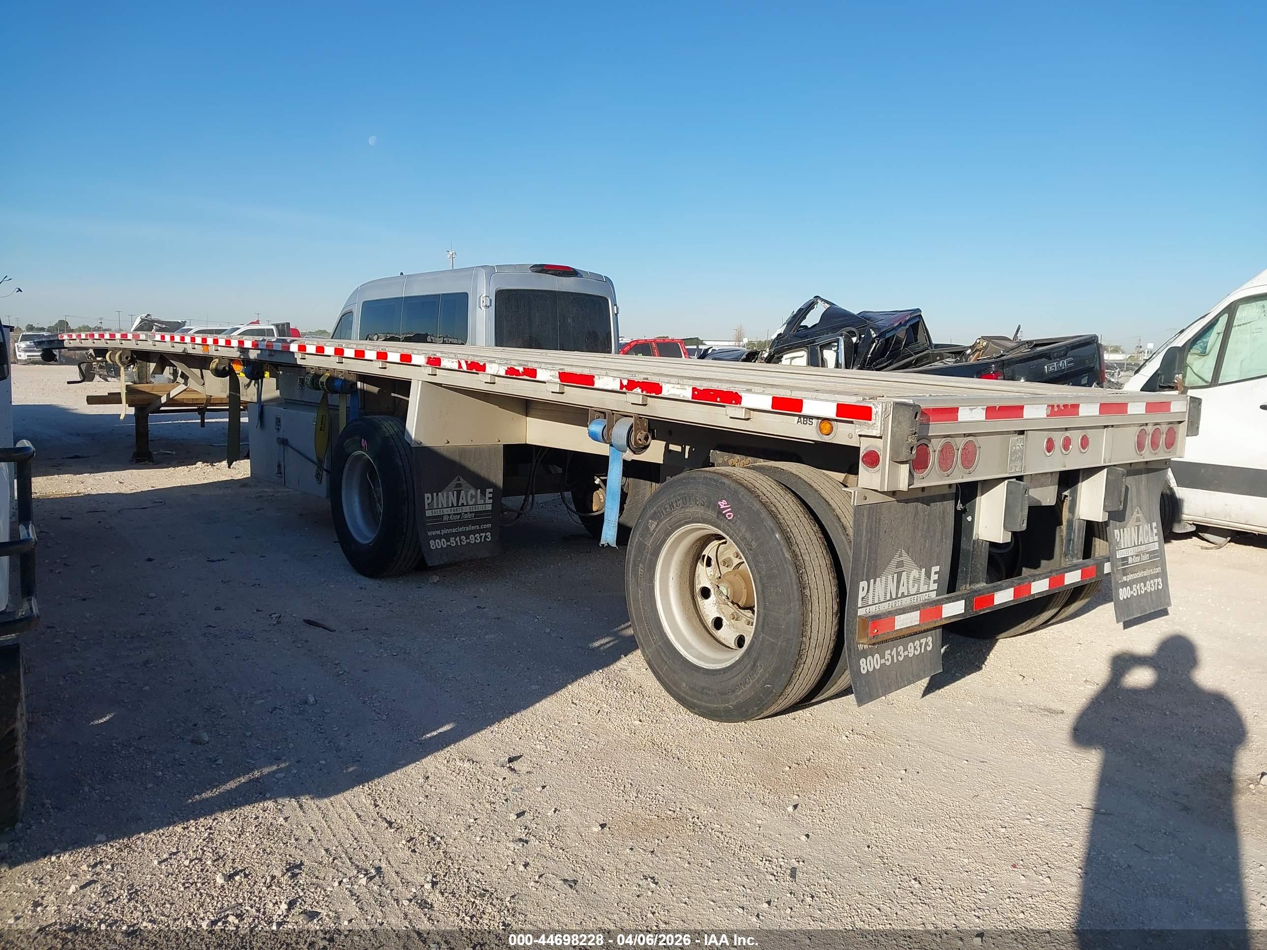REITNOUER FLATBED image 3