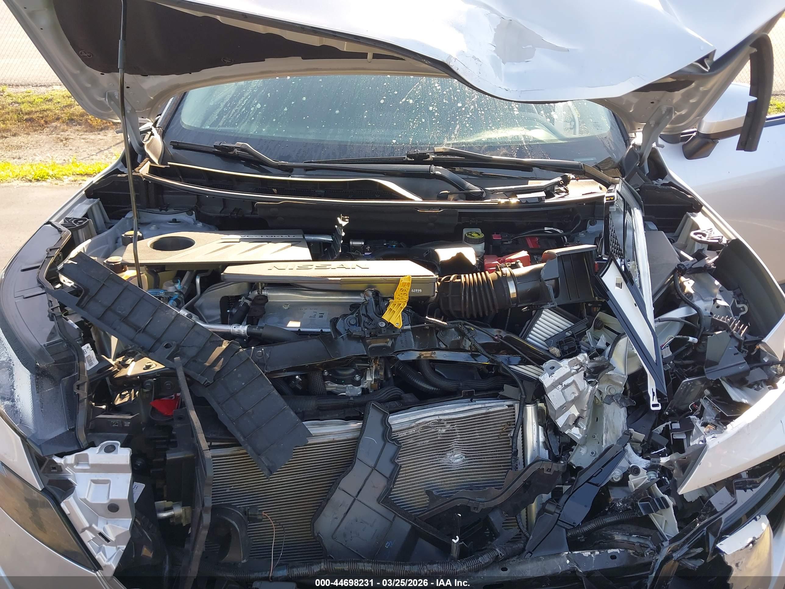 NISSAN ROGUE image 10