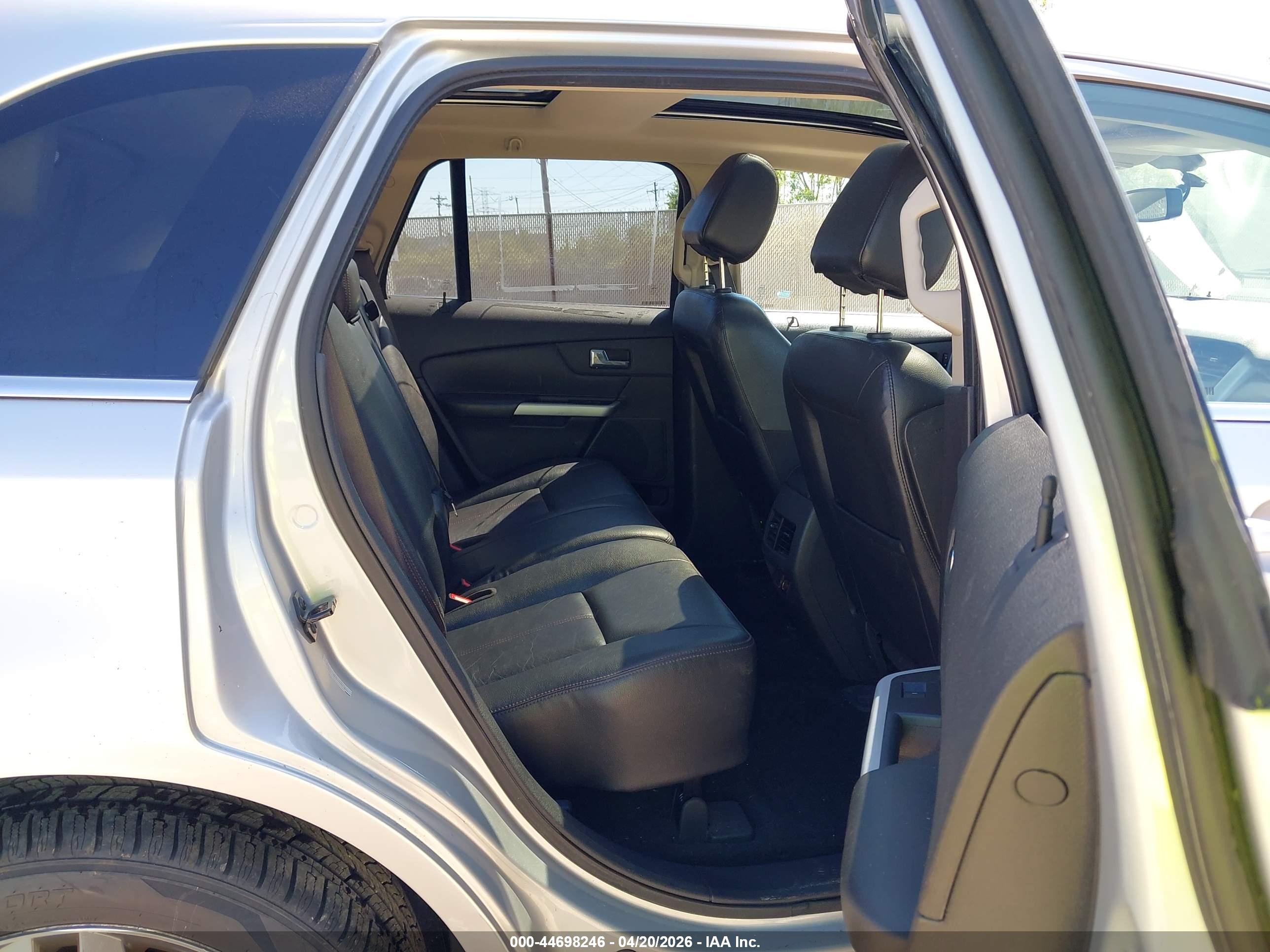 FORD EDGE image 8