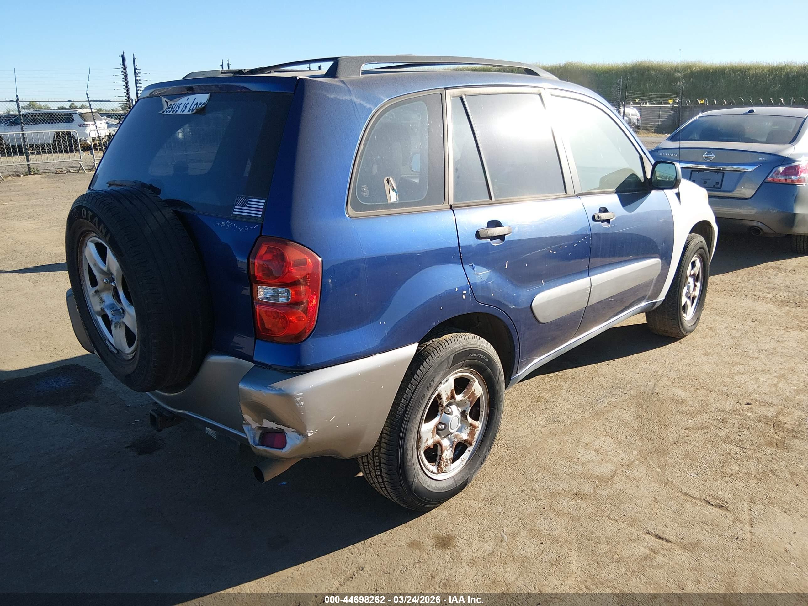 TOYOTA RAV4 image 4