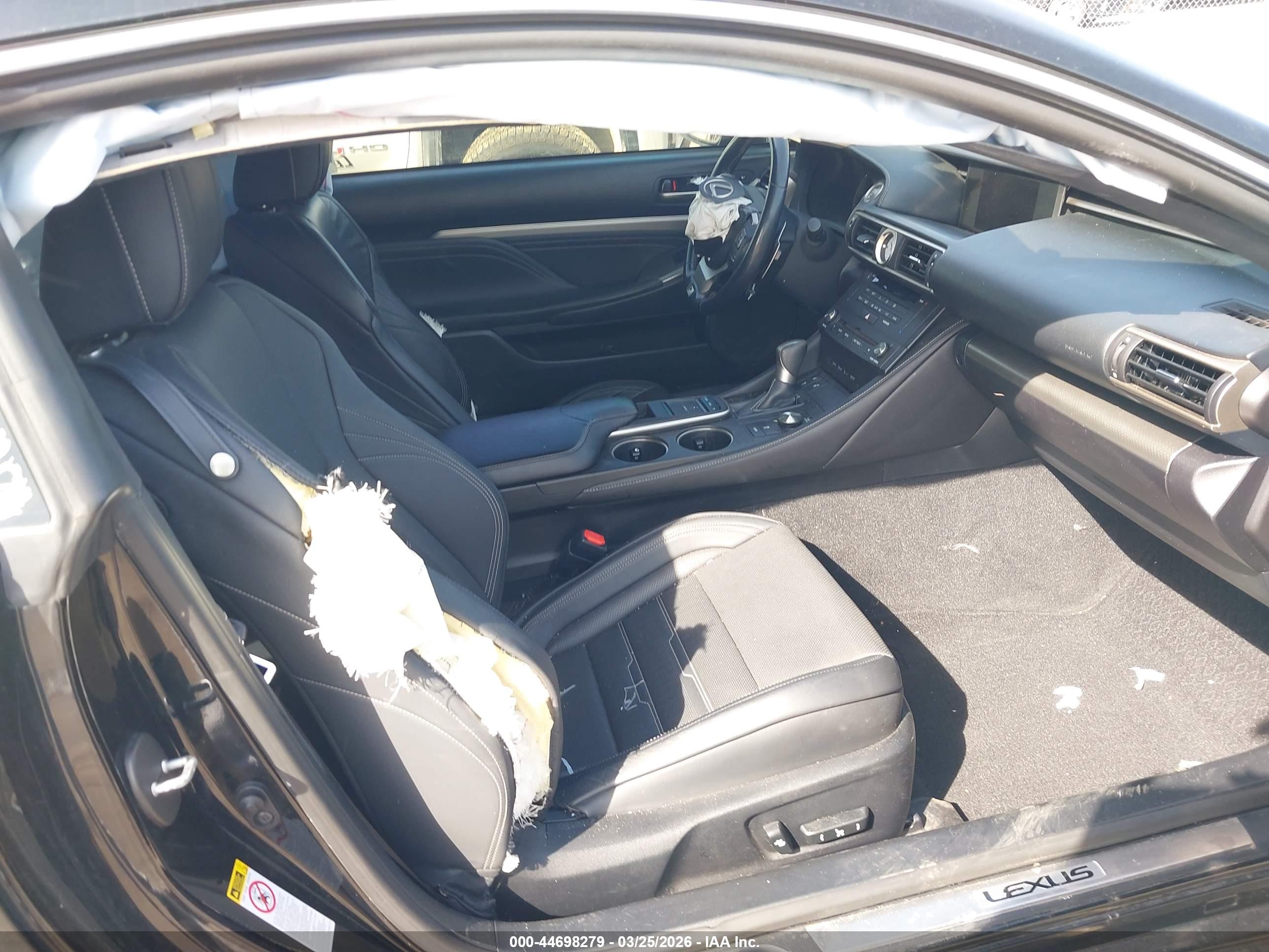 LEXUS RC image 5