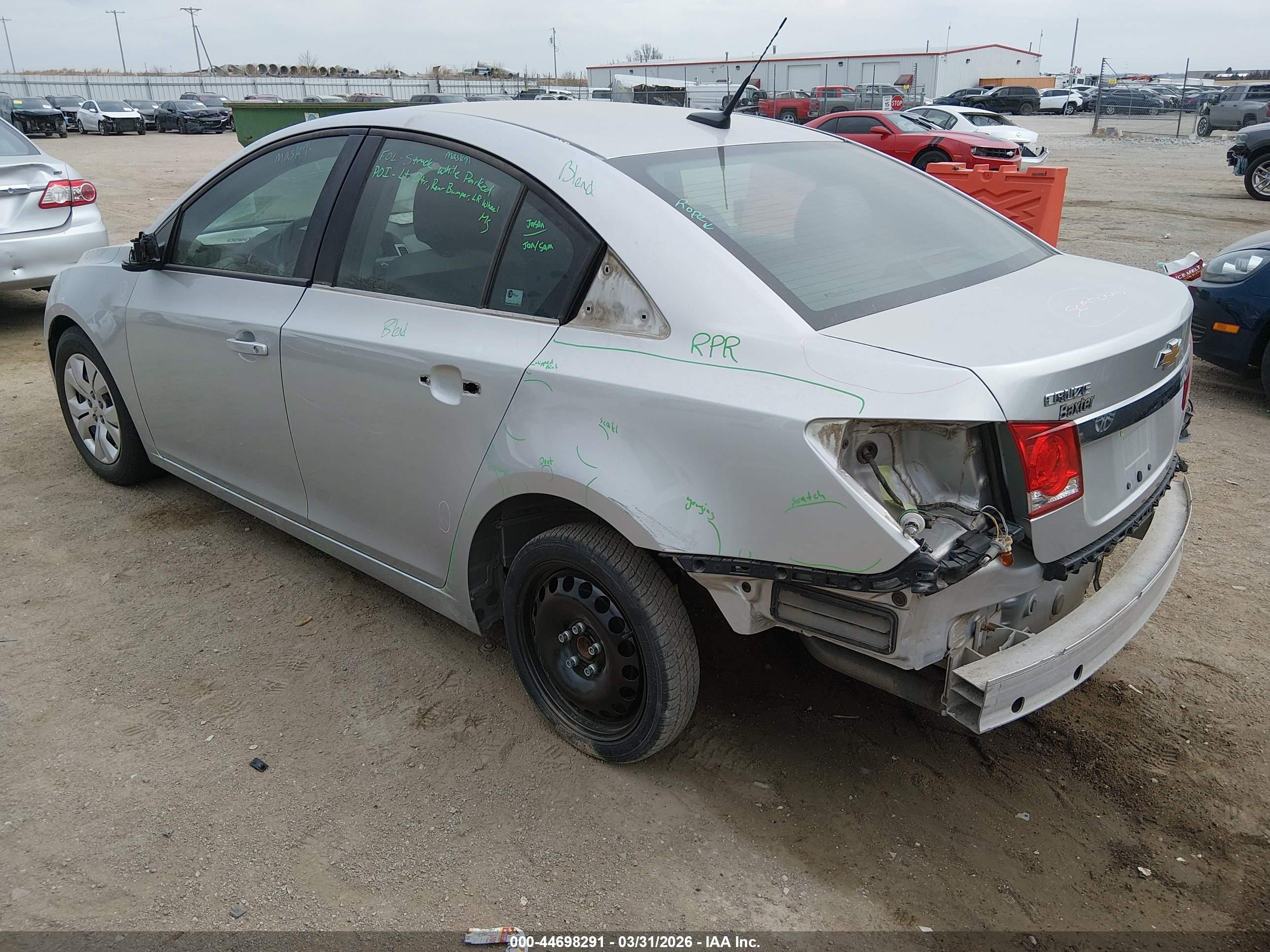 CHEVROLET CRUZE image 3