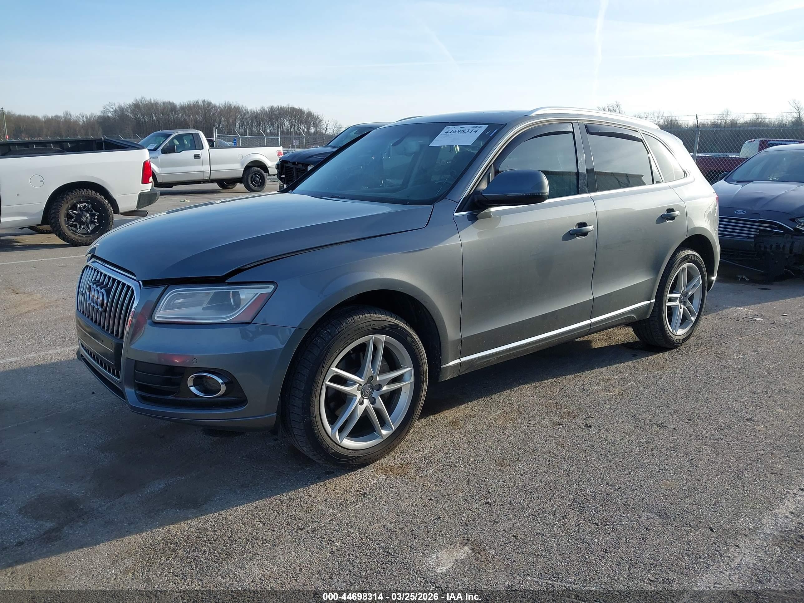 AUDI Q5 image 2