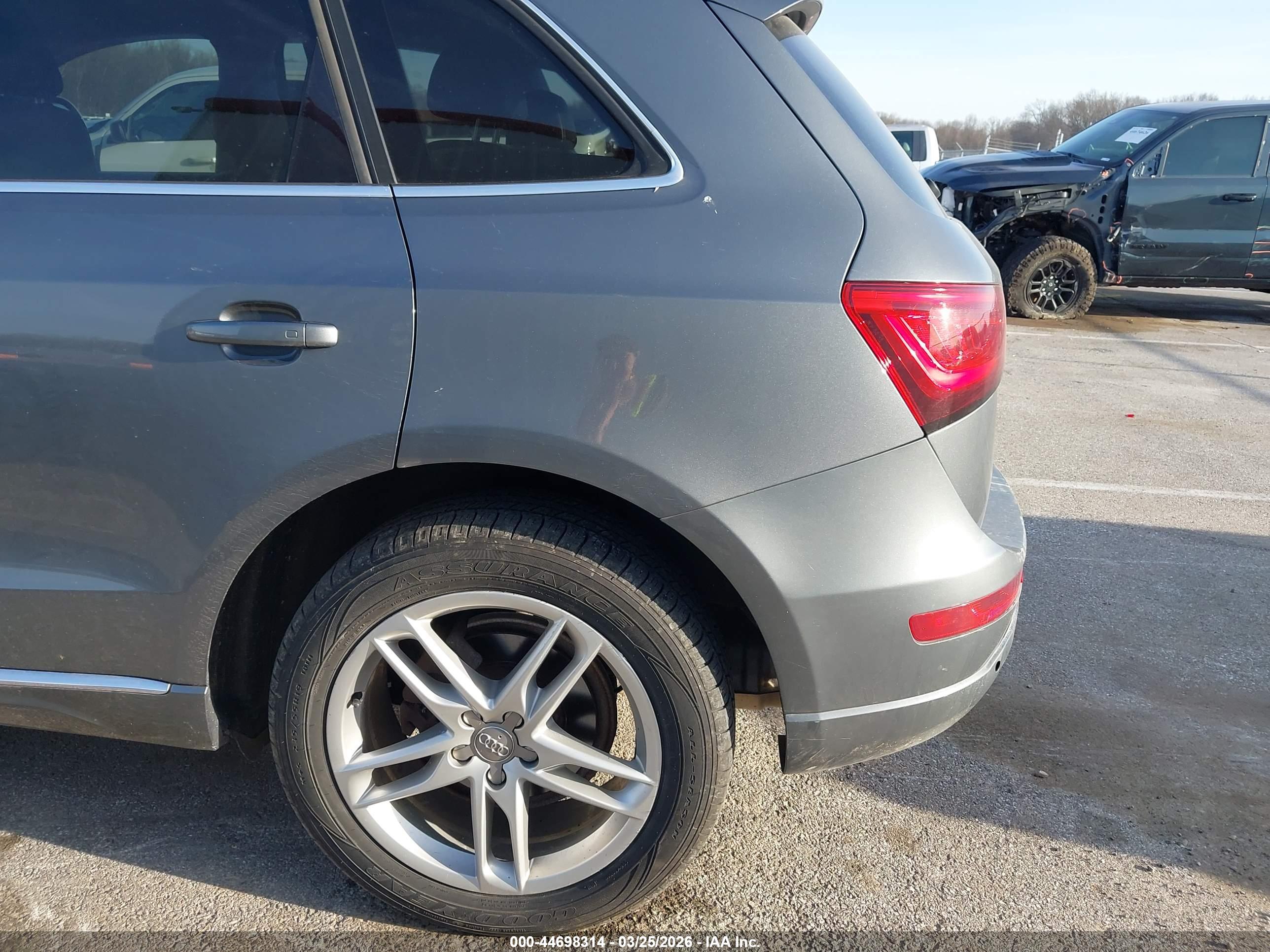AUDI Q5 image 6