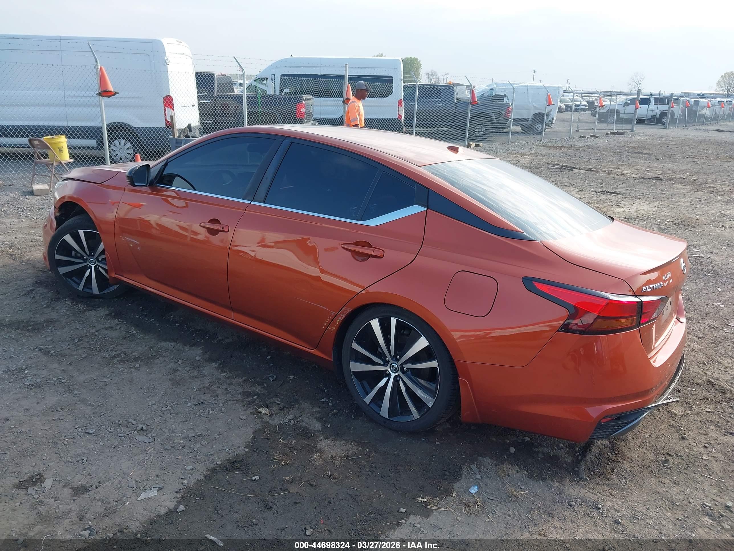 NISSAN ALTIMA image 3