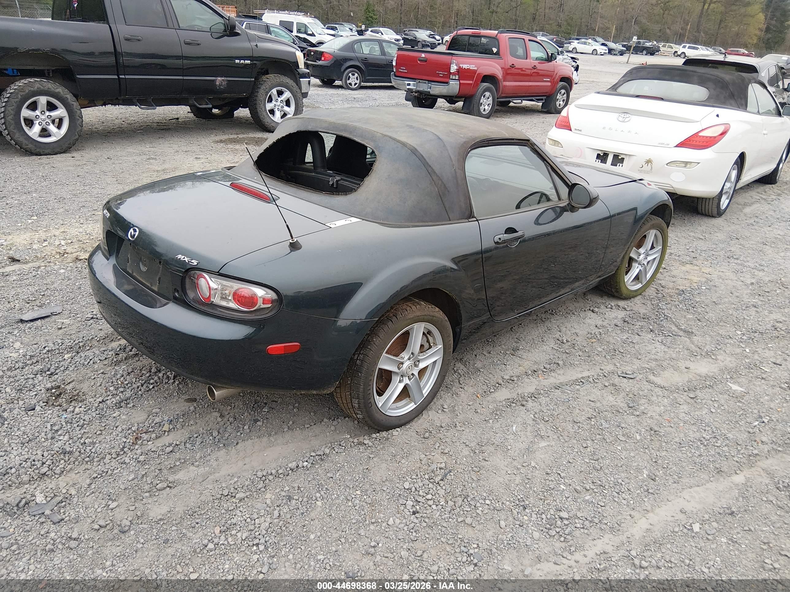 MAZDA MX-5 image 4
