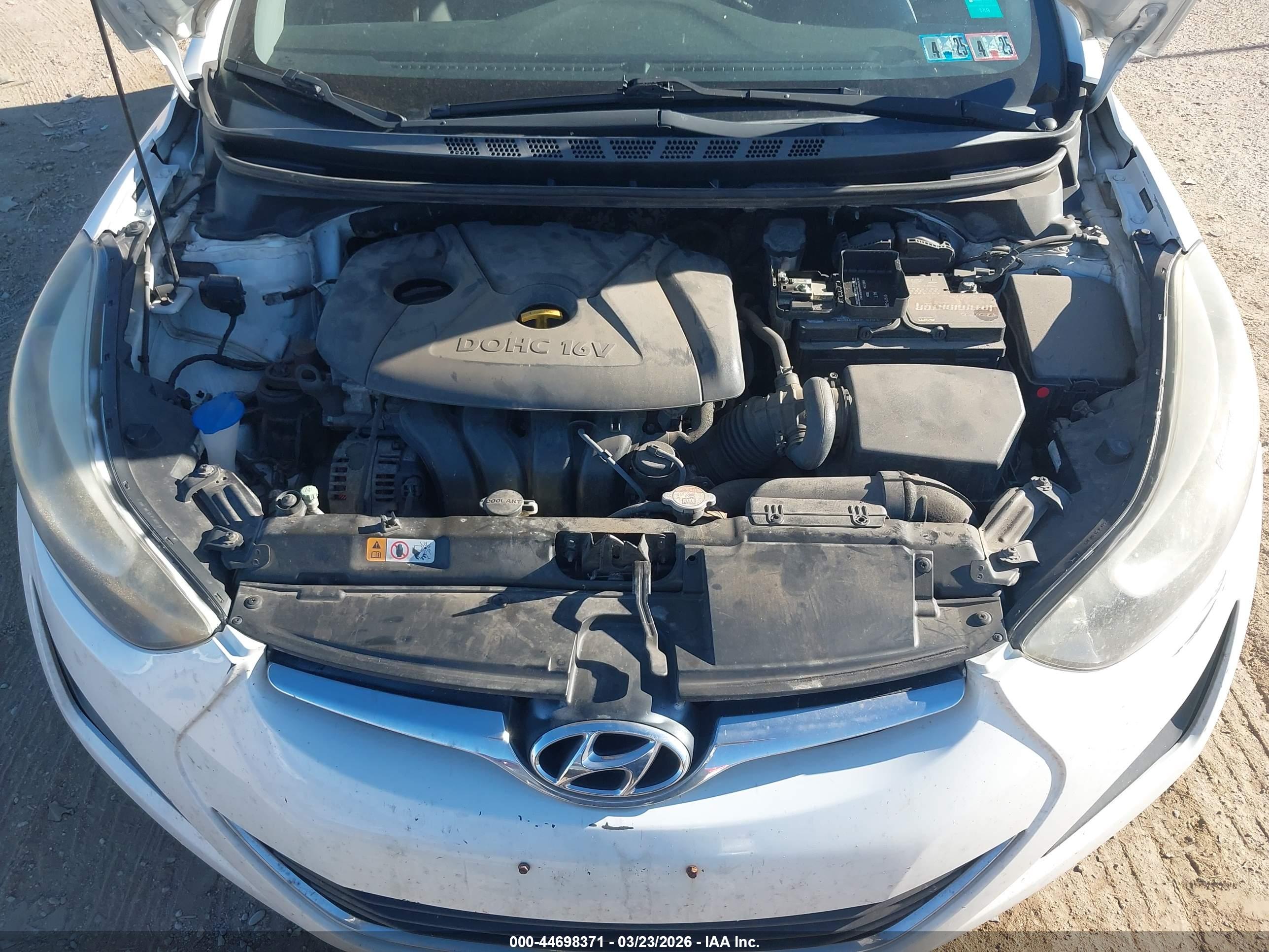 HYUNDAI ELANTRA image 10