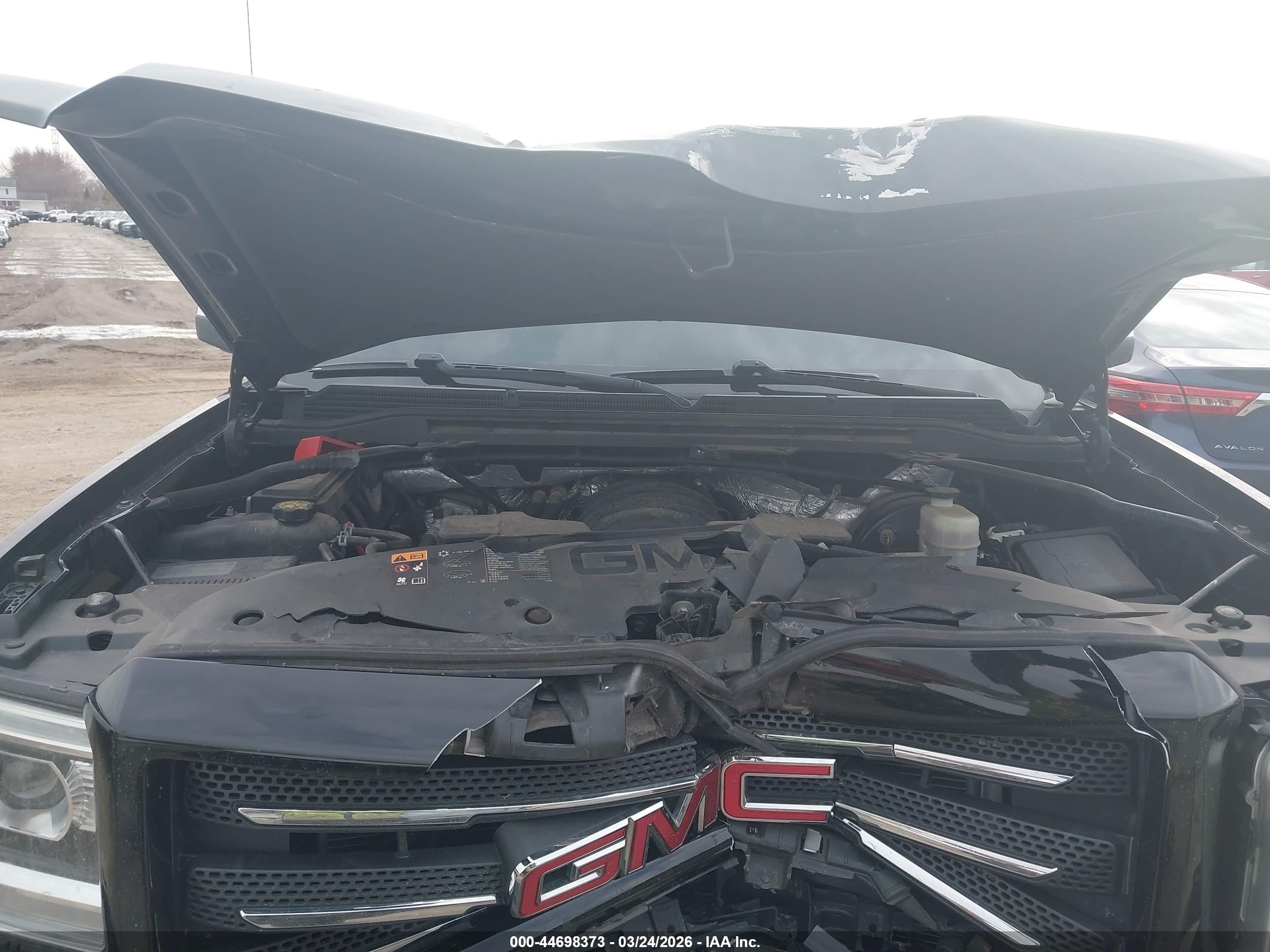 GMC SIERRA image 10