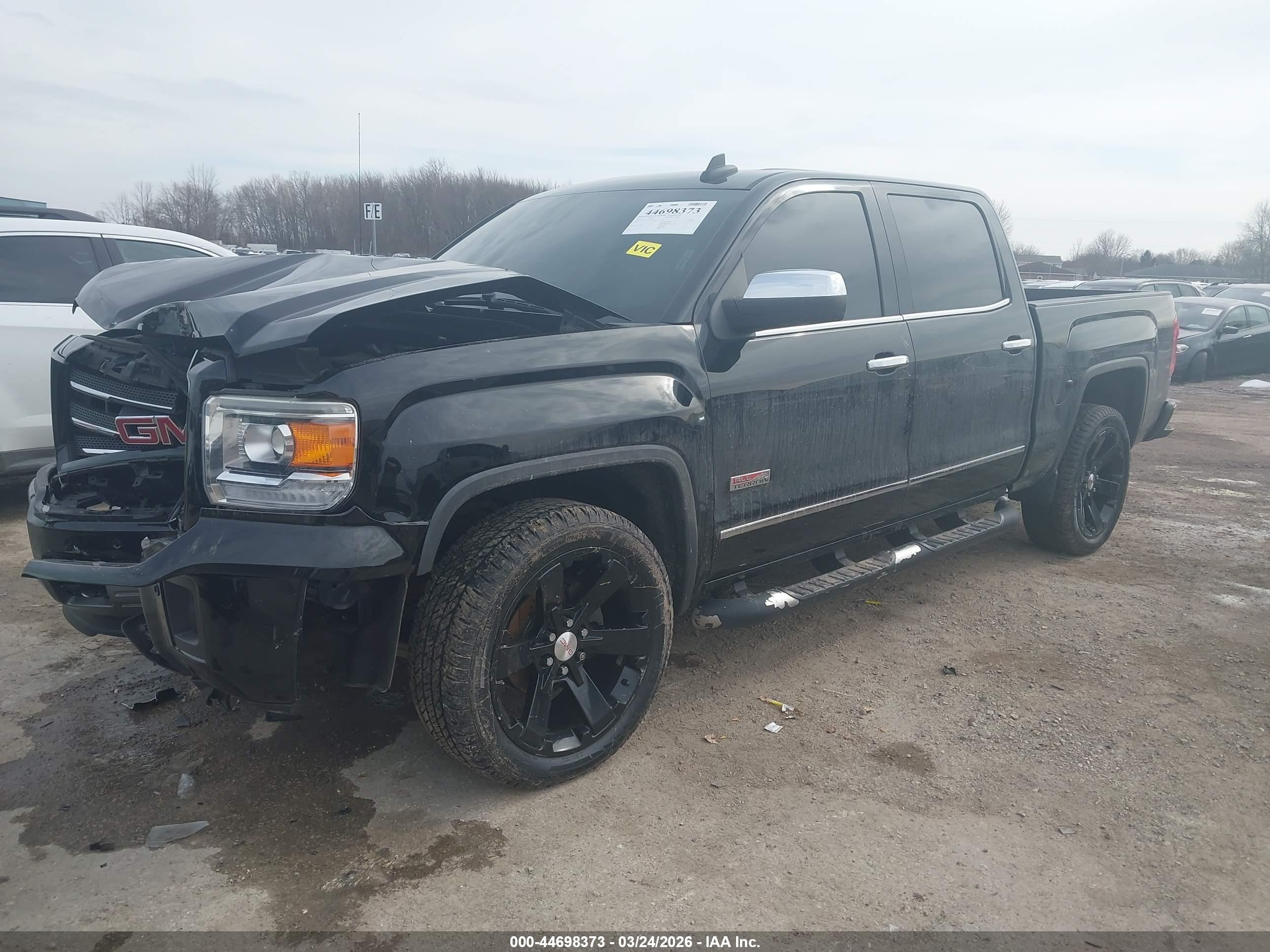 GMC SIERRA image 2