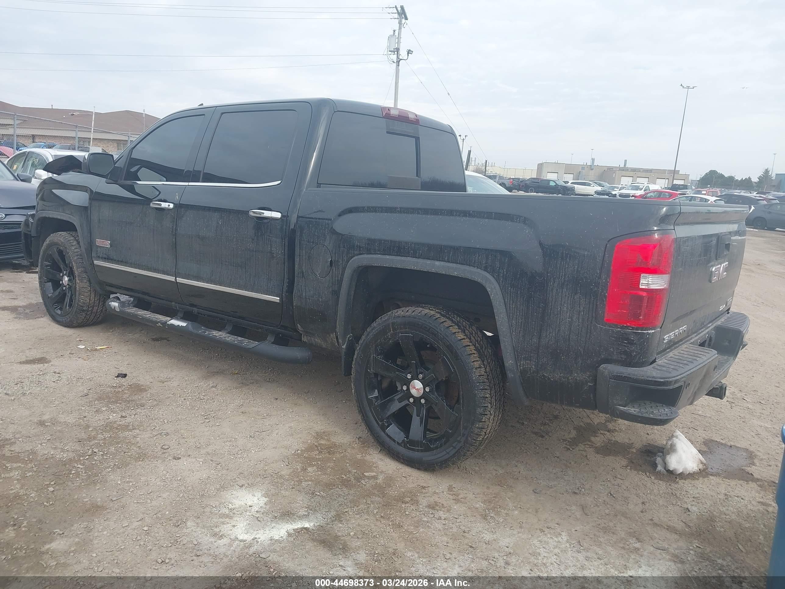 GMC SIERRA image 3