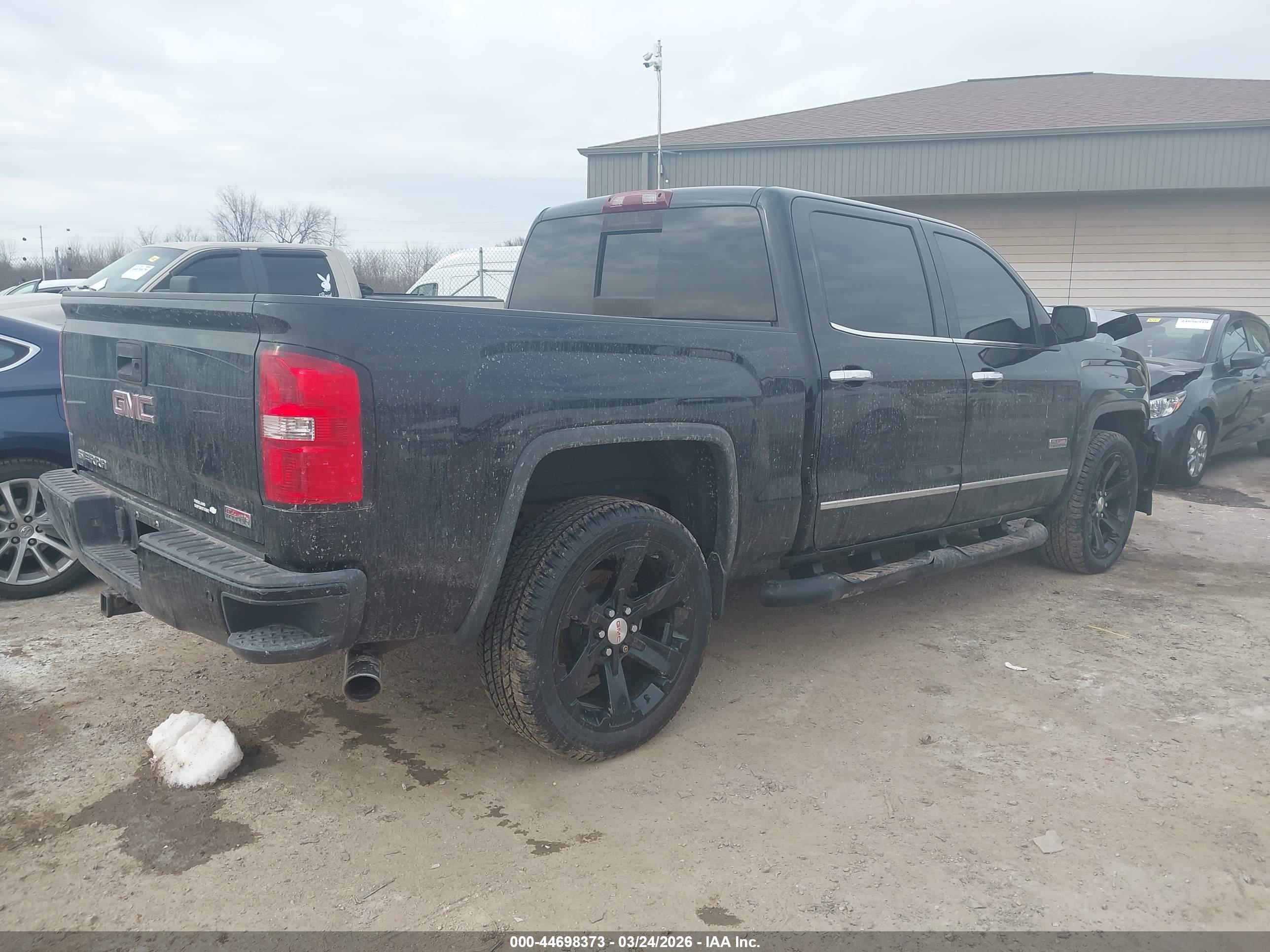 GMC SIERRA image 4
