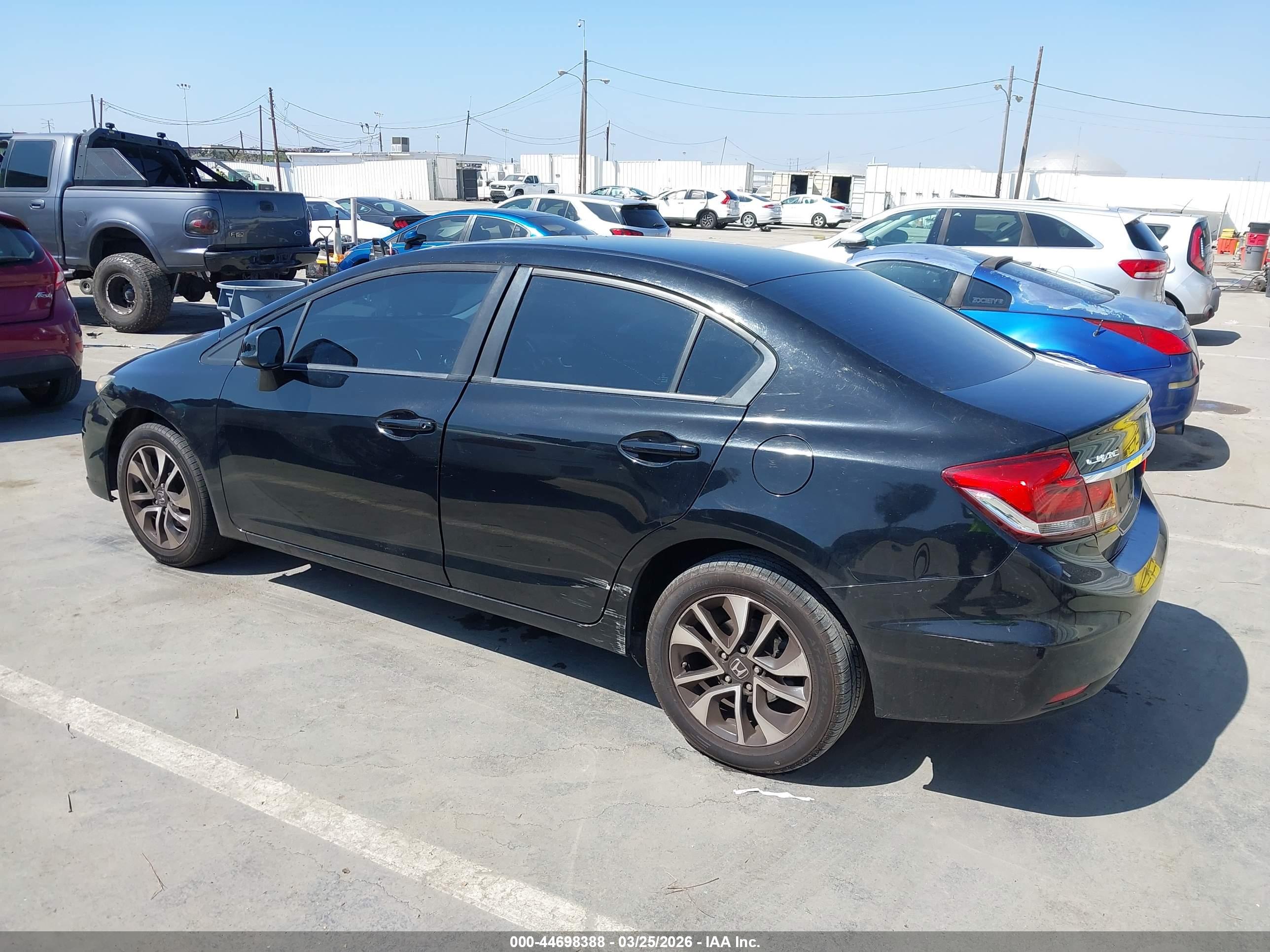 HONDA CIVIC image 3