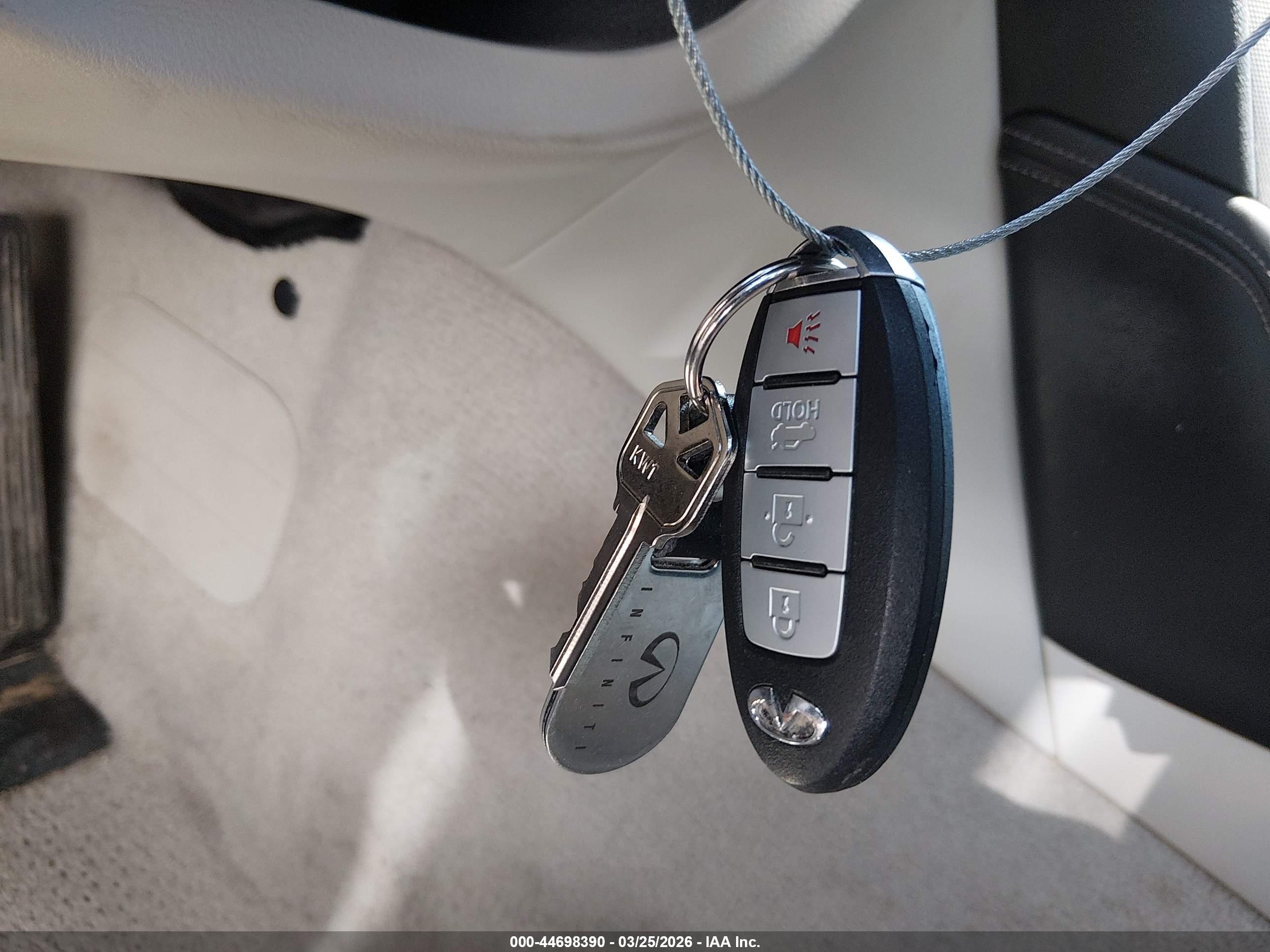 INFINITI Q50 image 11