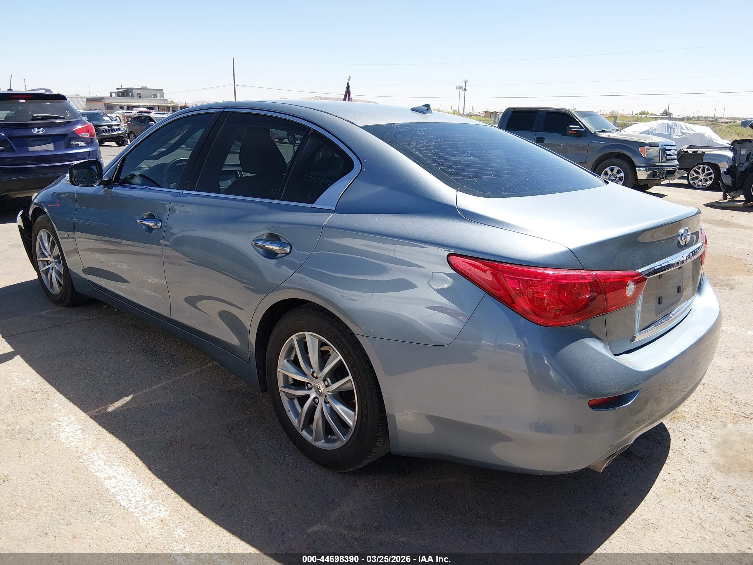 INFINITI Q50 image 3