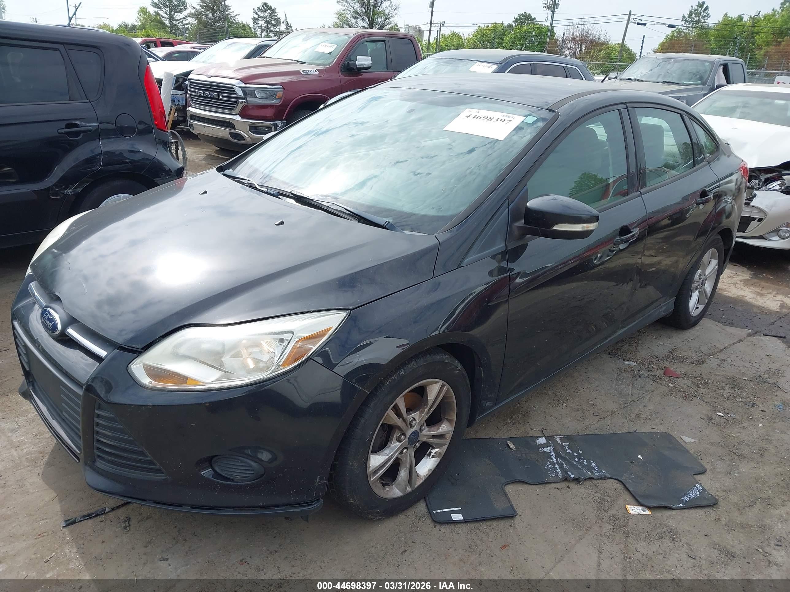 FORD FOCUS image 2