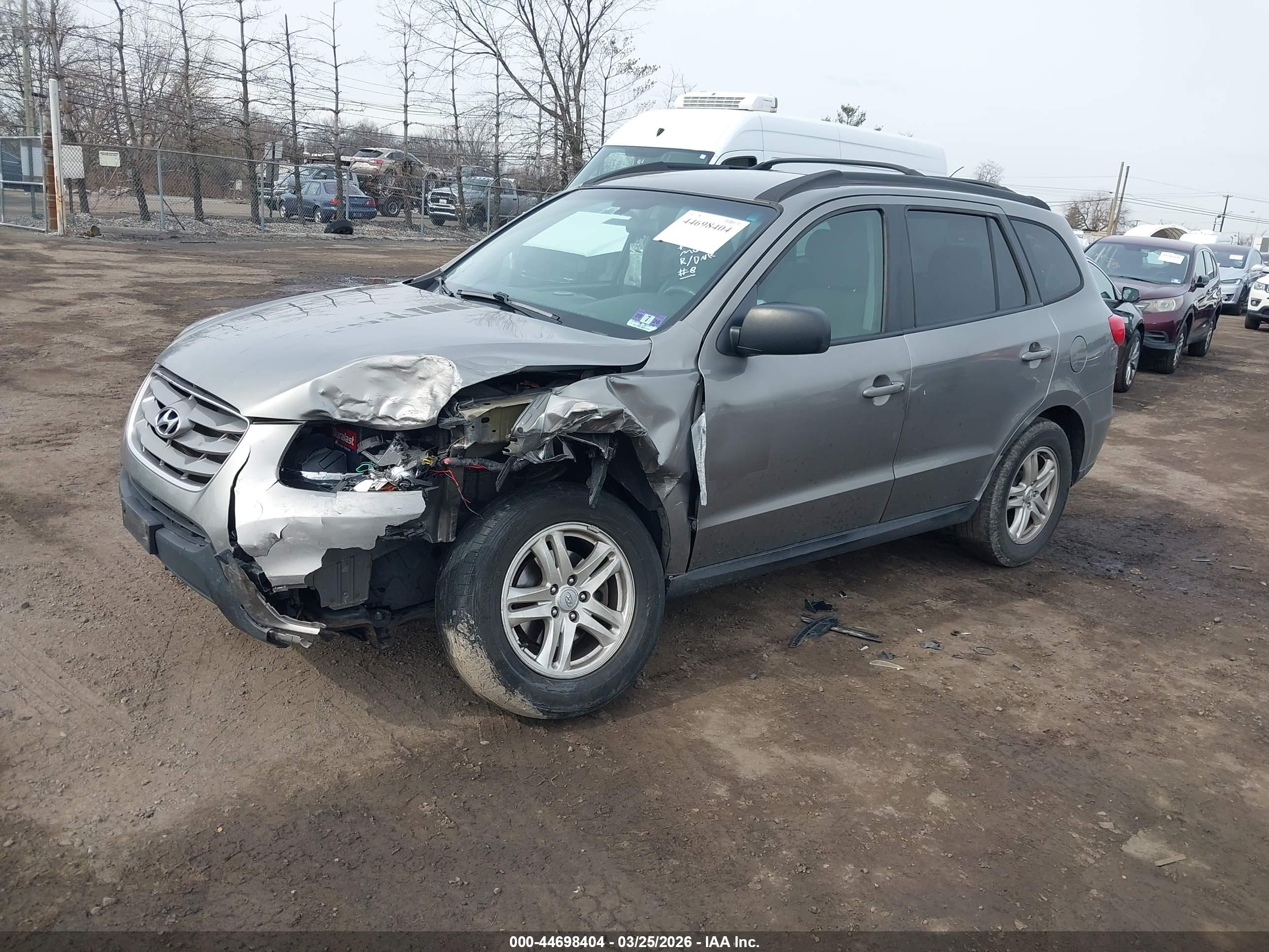HYUNDAI SANTA image 2