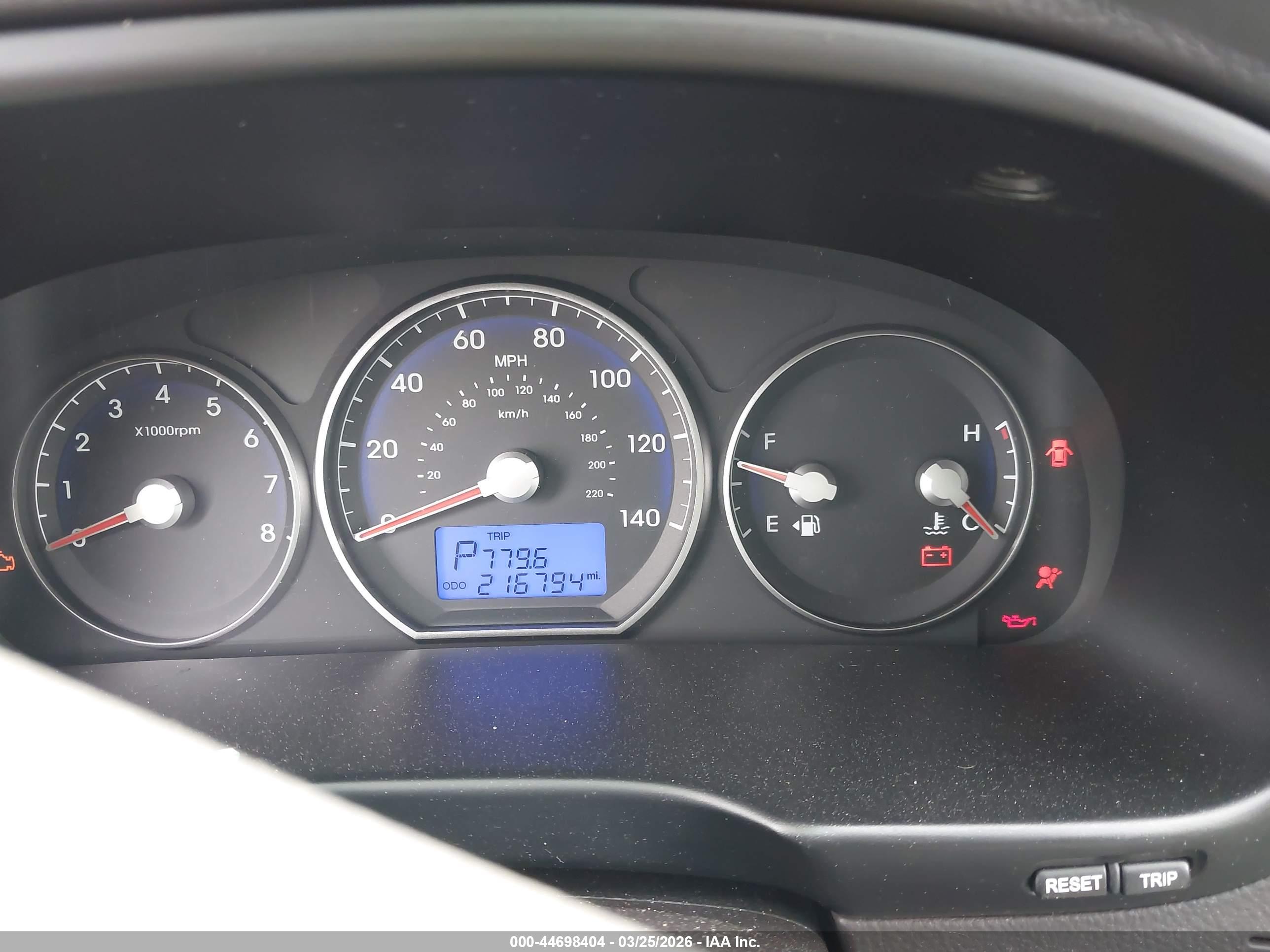 HYUNDAI SANTA image 7
