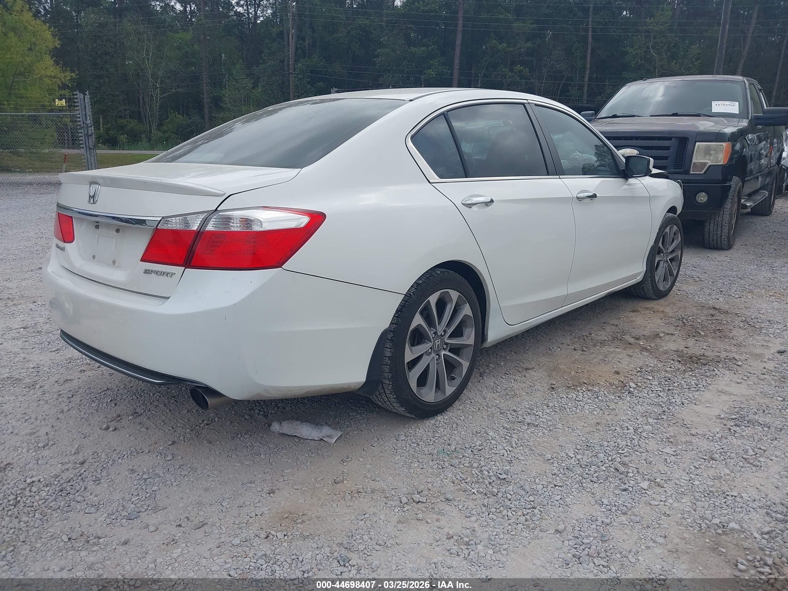 HONDA ACCORD image 4