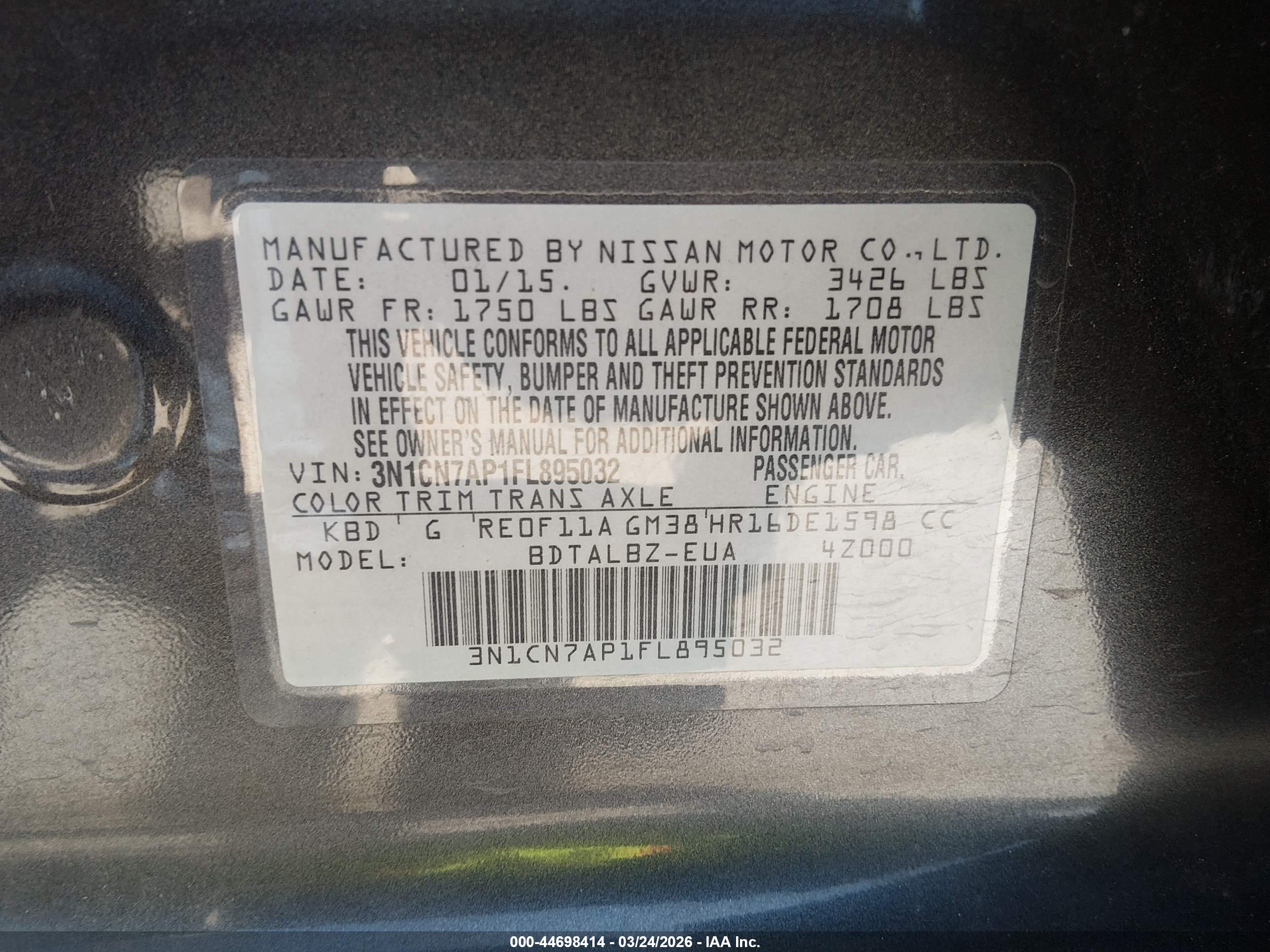 NISSAN VERSA image 9