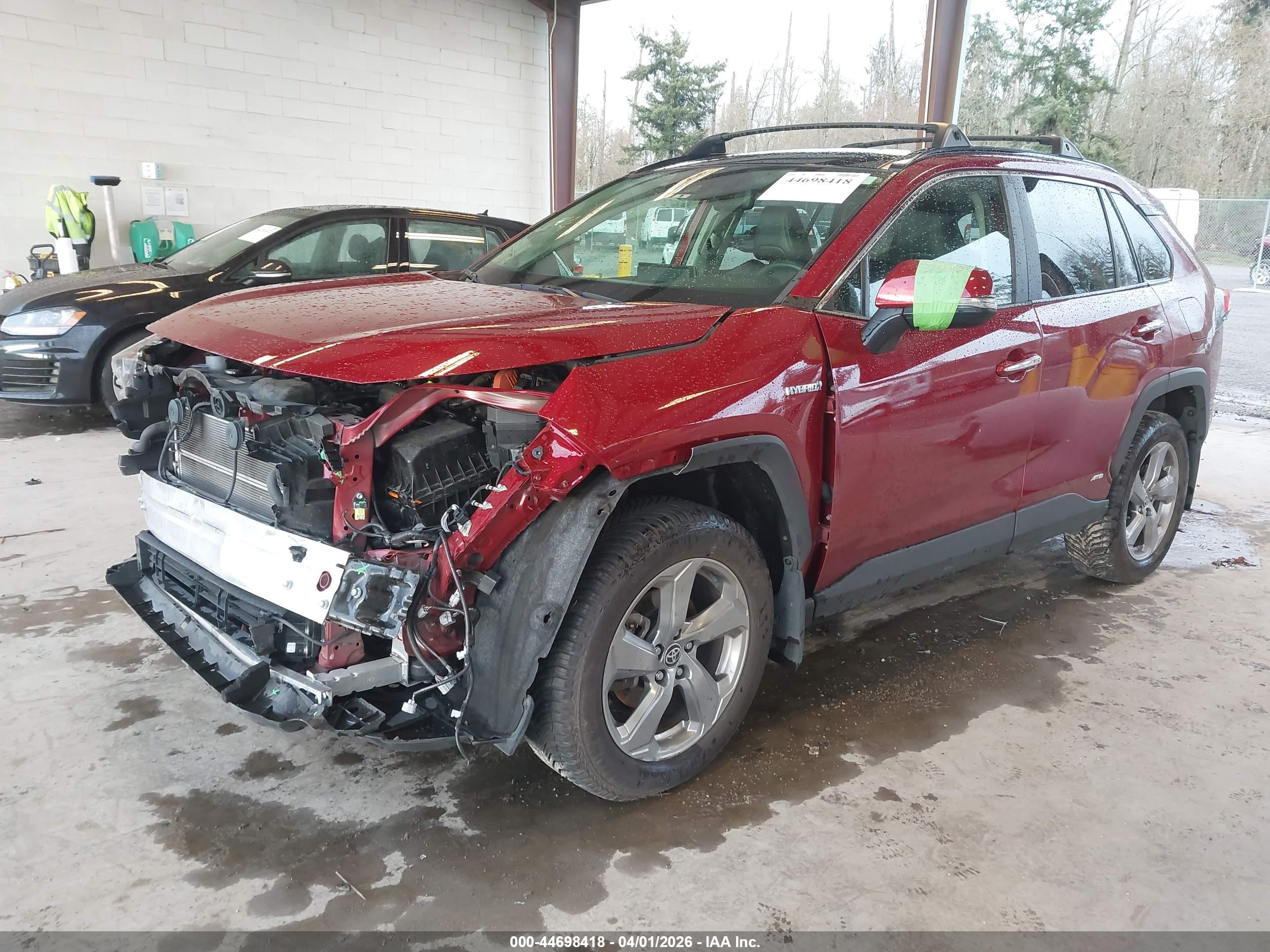 TOYOTA RAV4 image 2