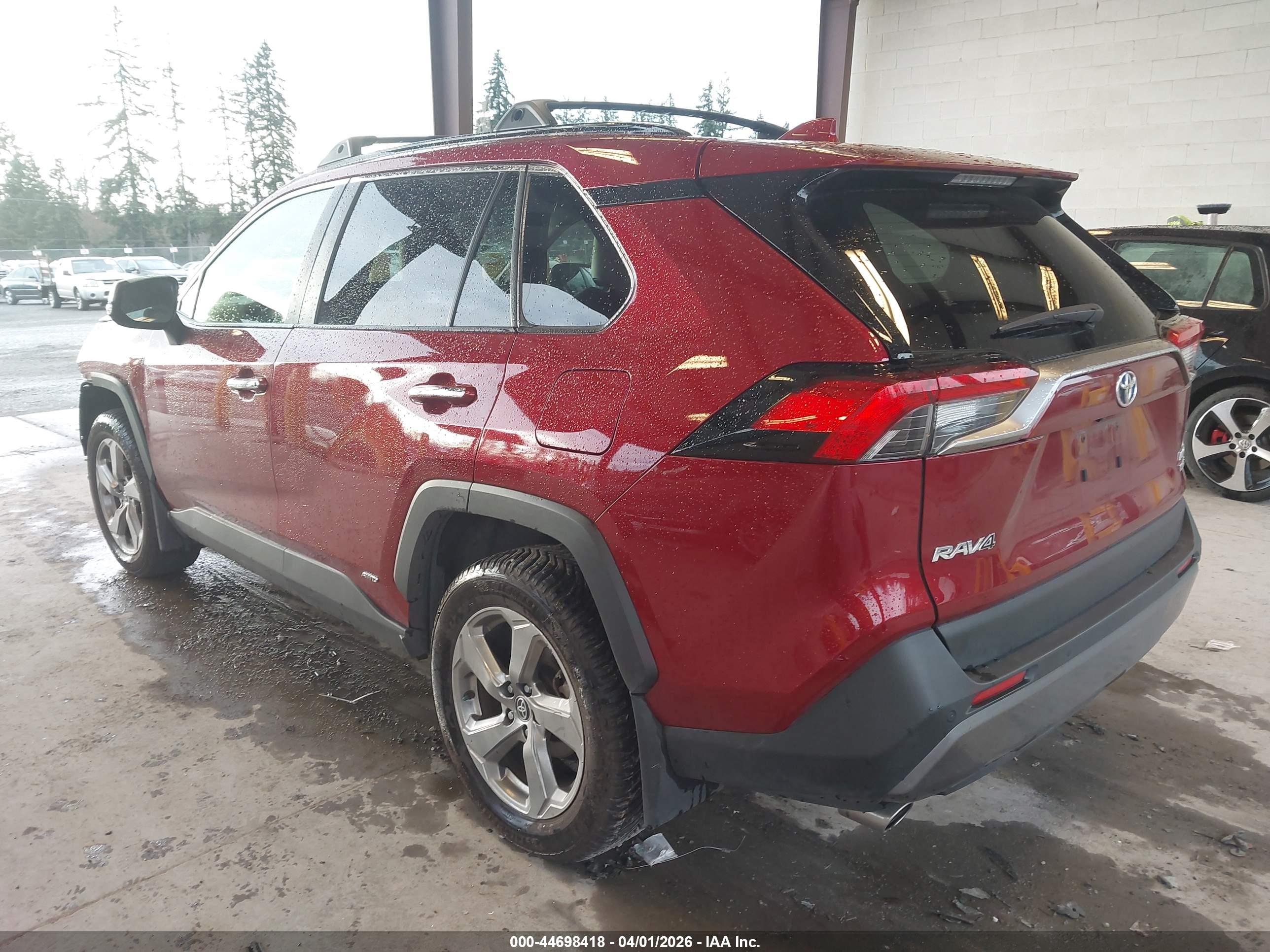 TOYOTA RAV4 image 3