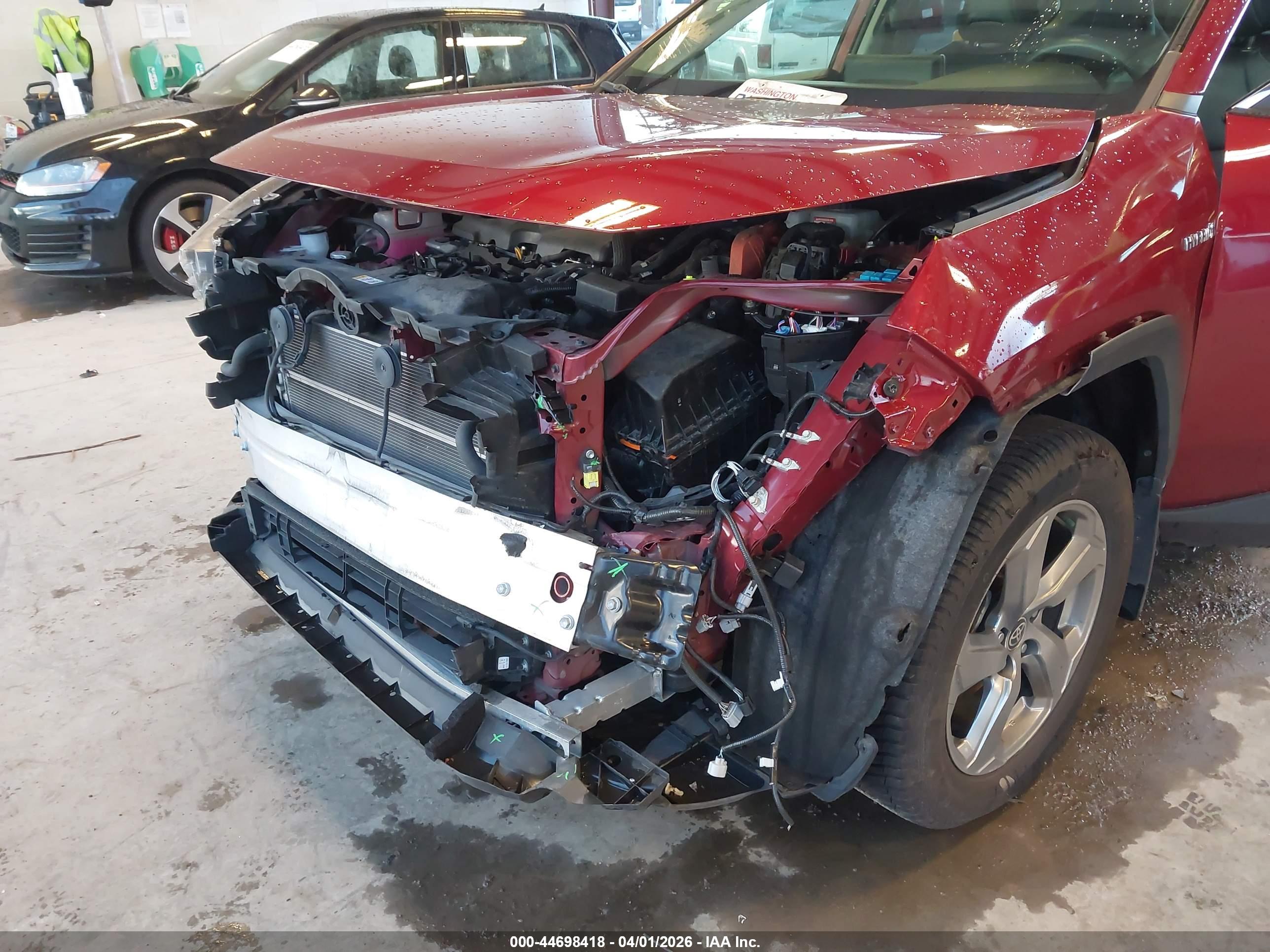 TOYOTA RAV4 image 6