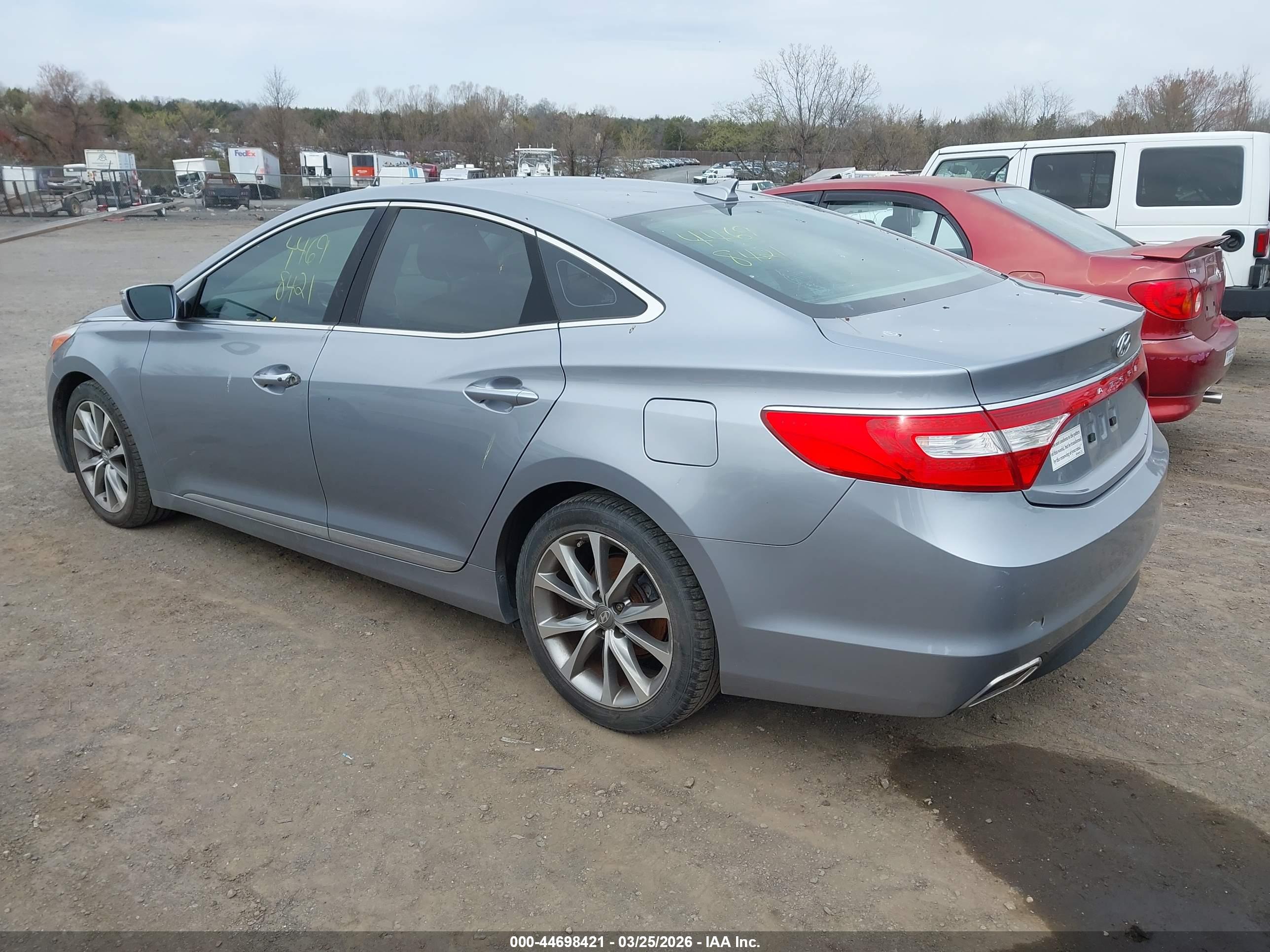 HYUNDAI AZERA image 3