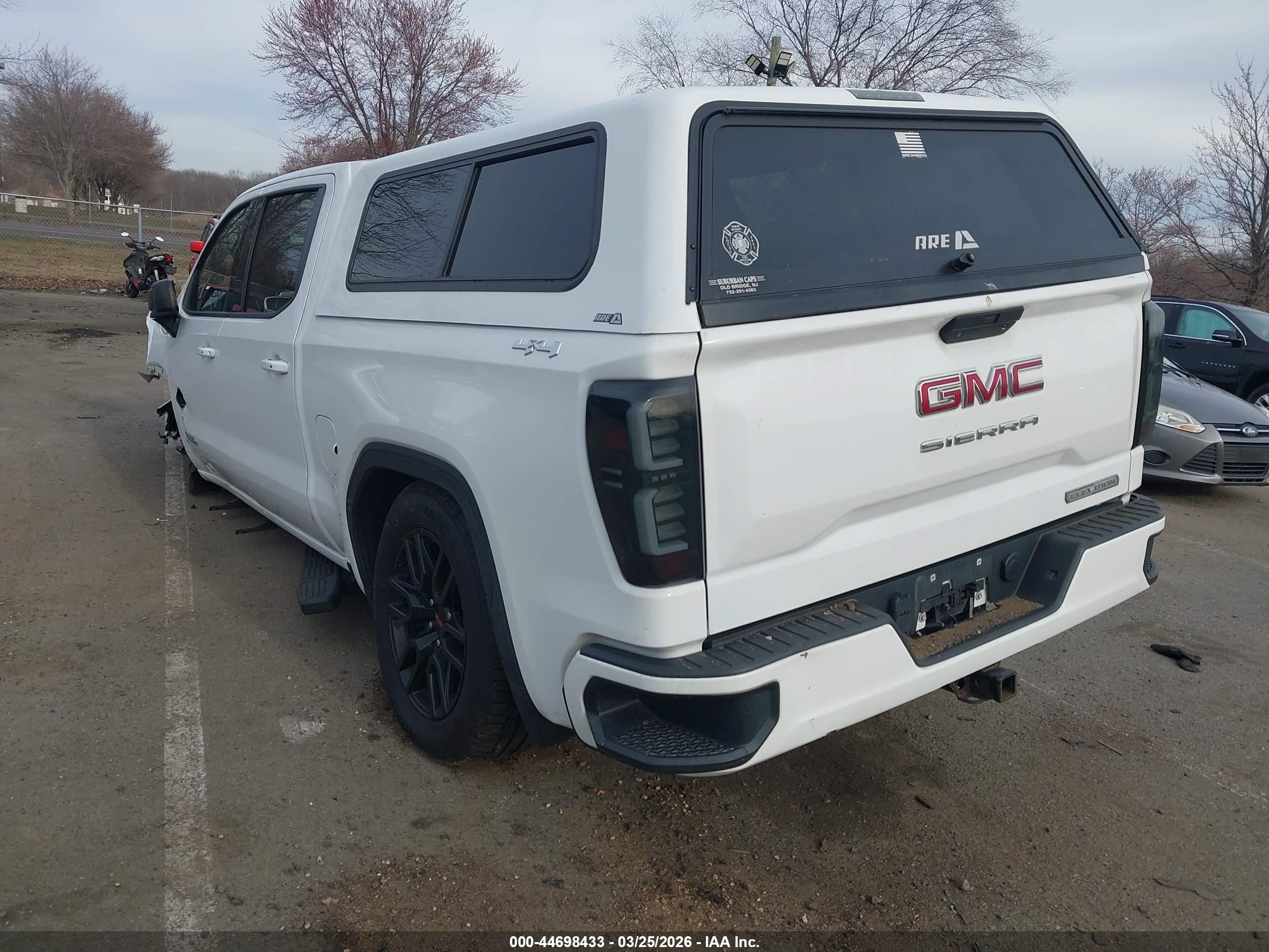 GMC SIERRA image 3