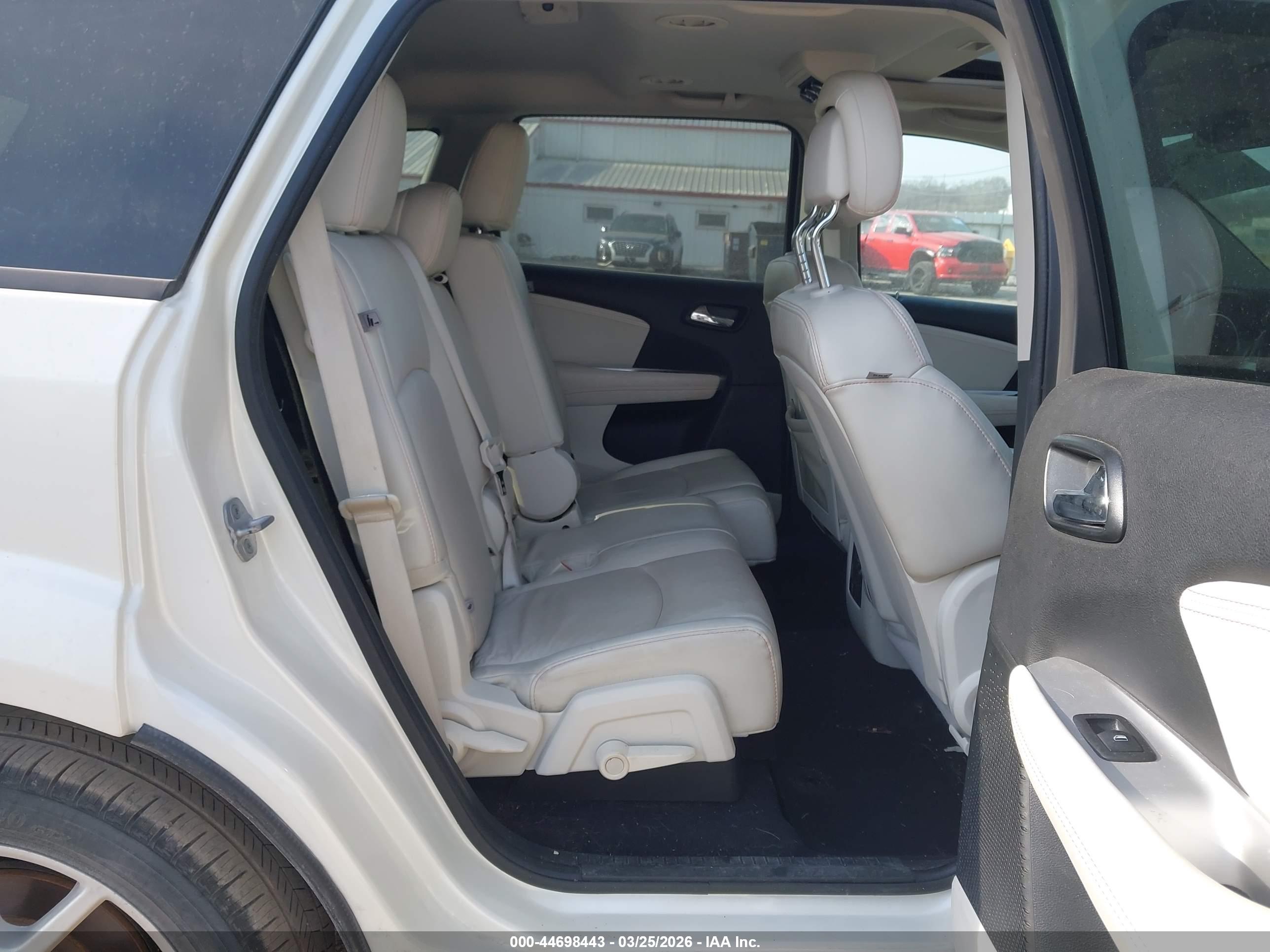 DODGE JOURNEY image 8