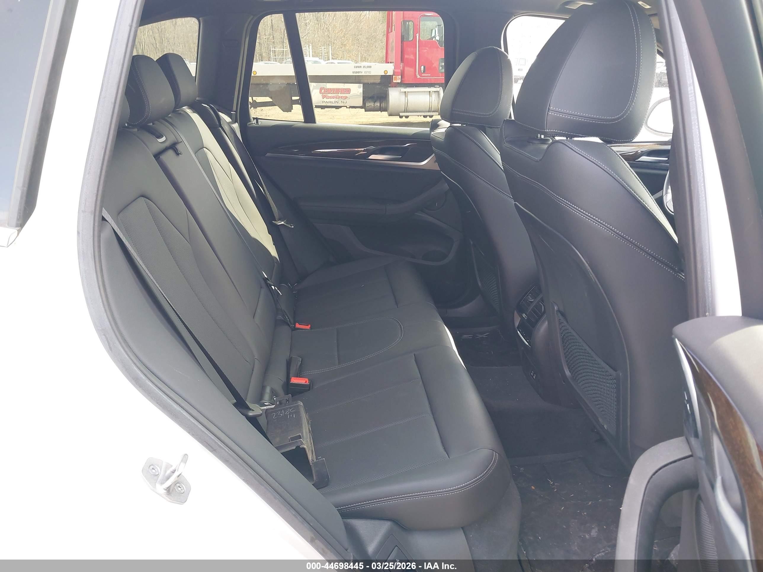 BMW X3 image 8