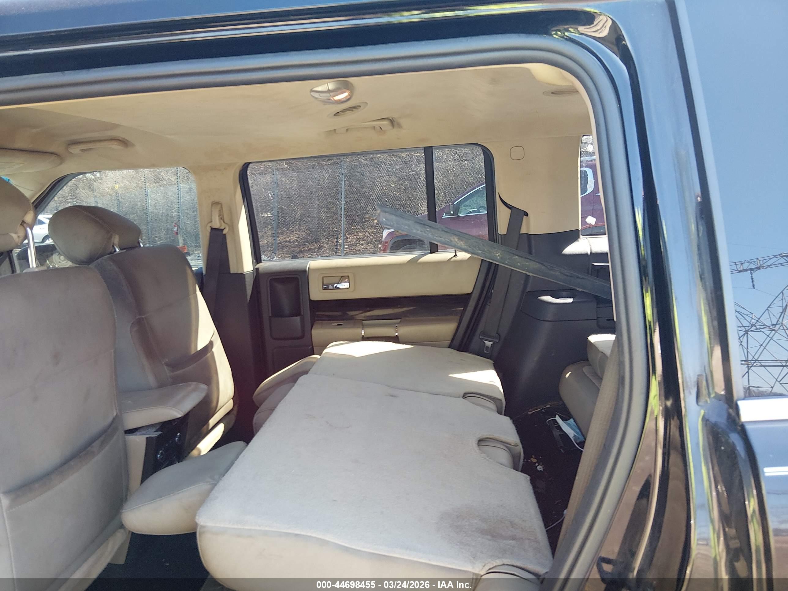 FORD FLEX image 8