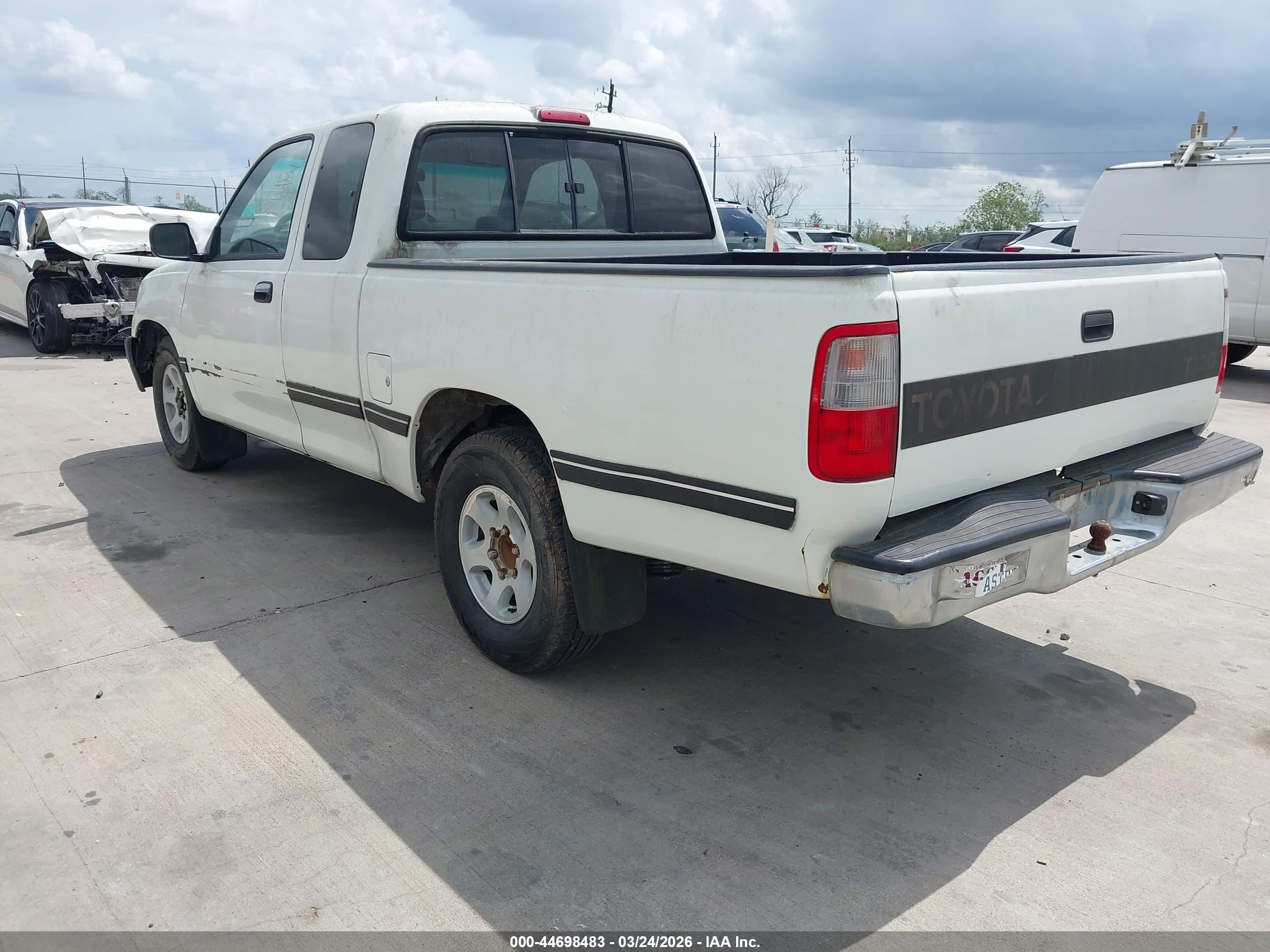 TOYOTA T100 image 3
