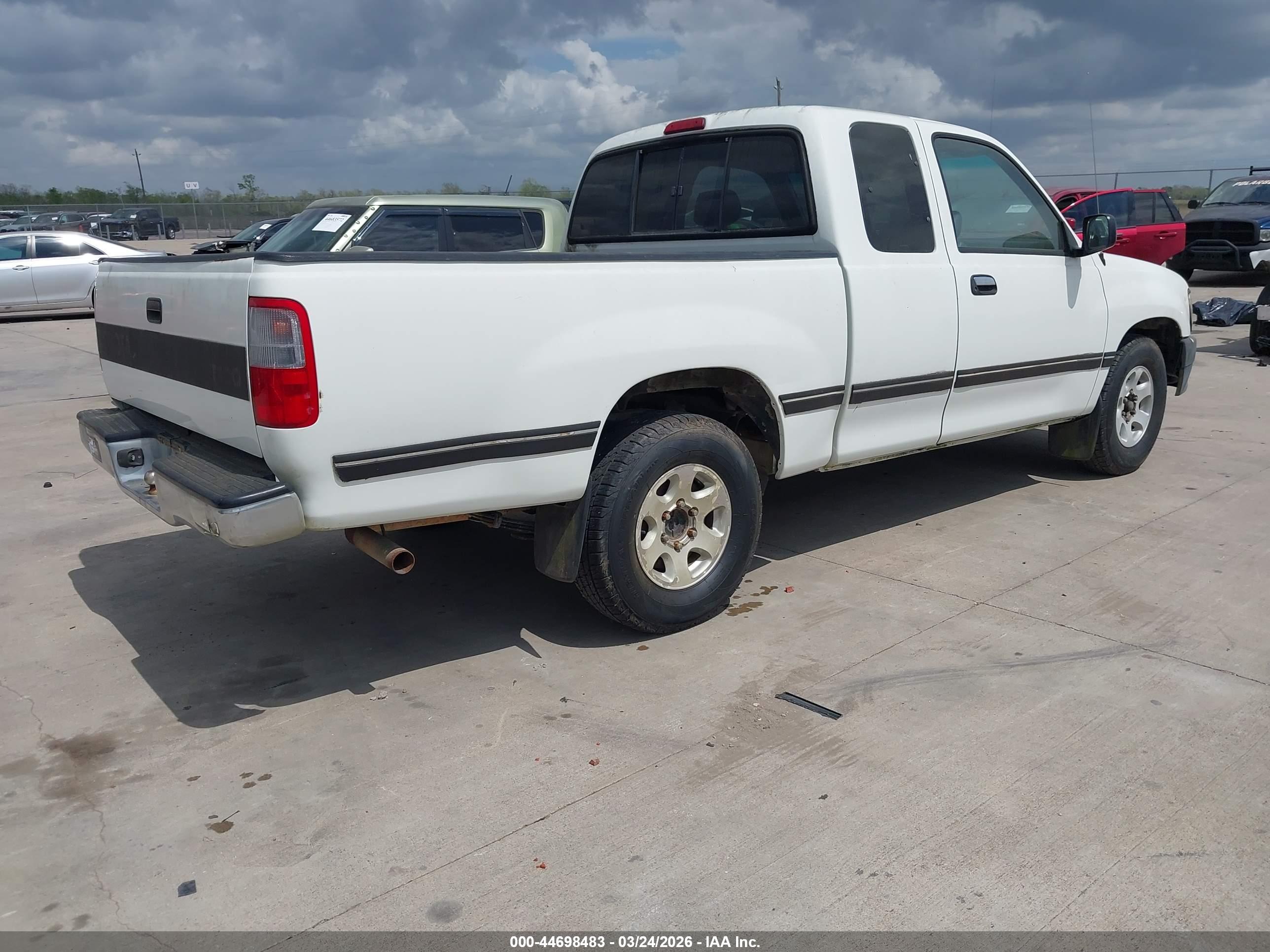 TOYOTA T100 image 4
