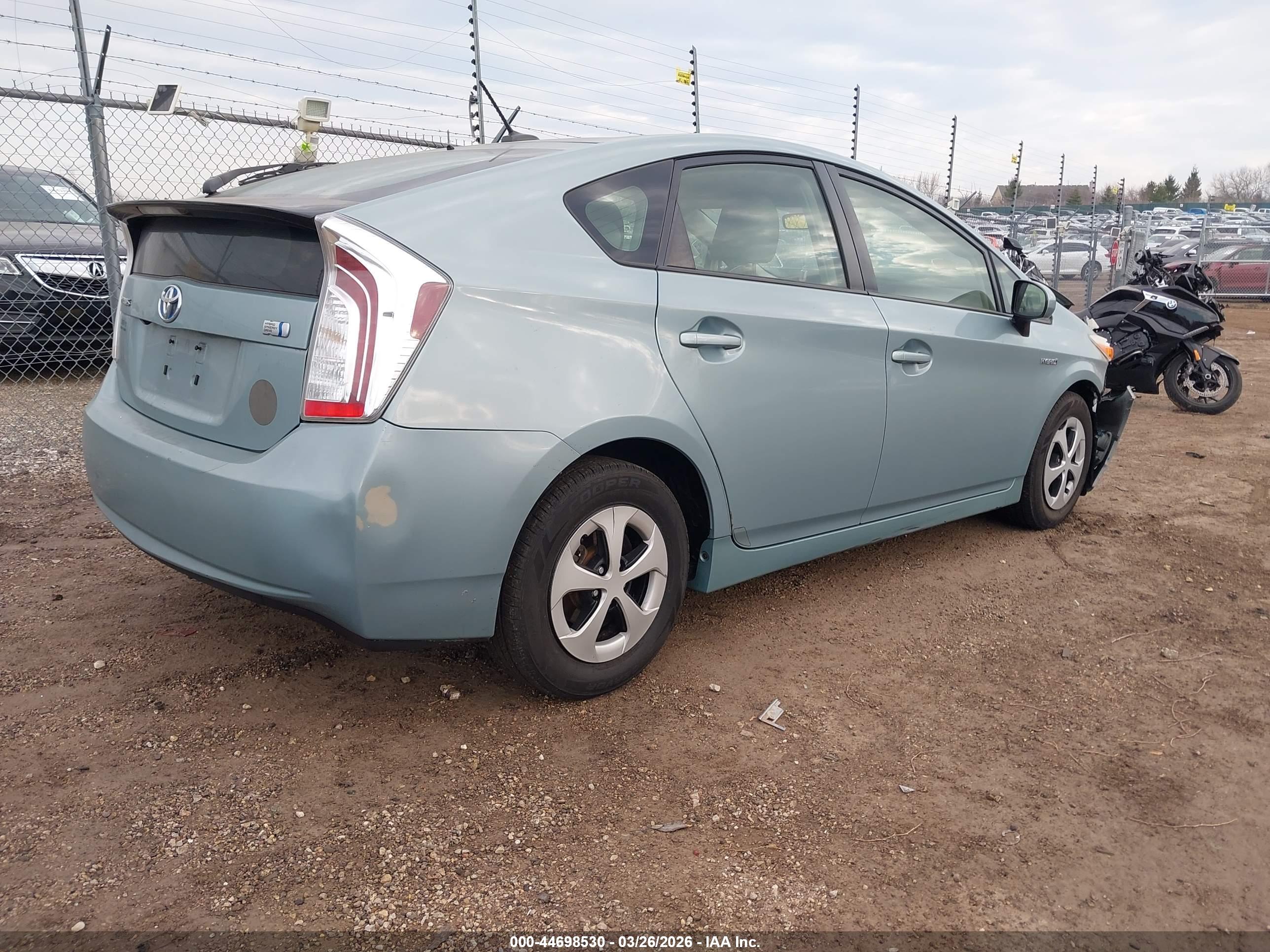 TOYOTA PRIUS image 4