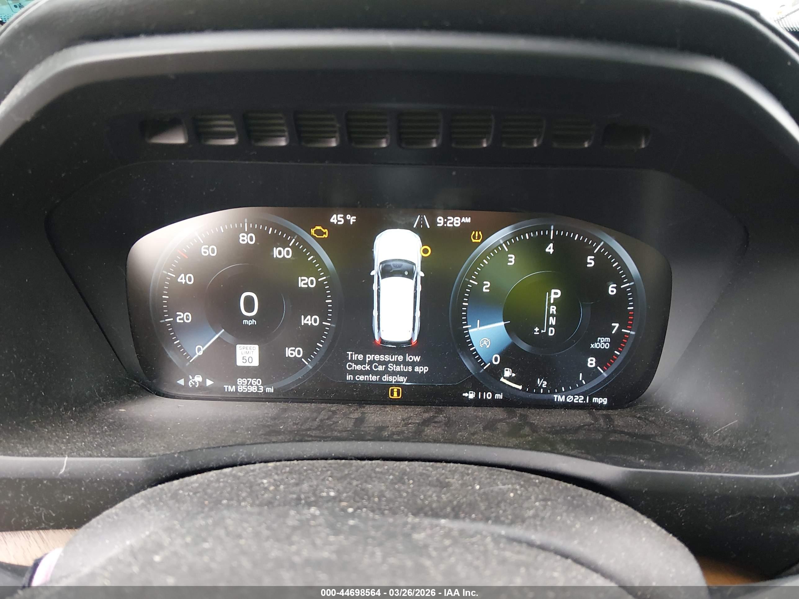 VOLVO XC90 image 7